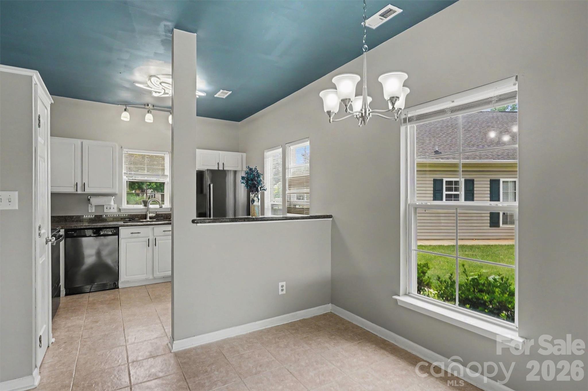 8917 Cinnabay Drive Property Photo 6