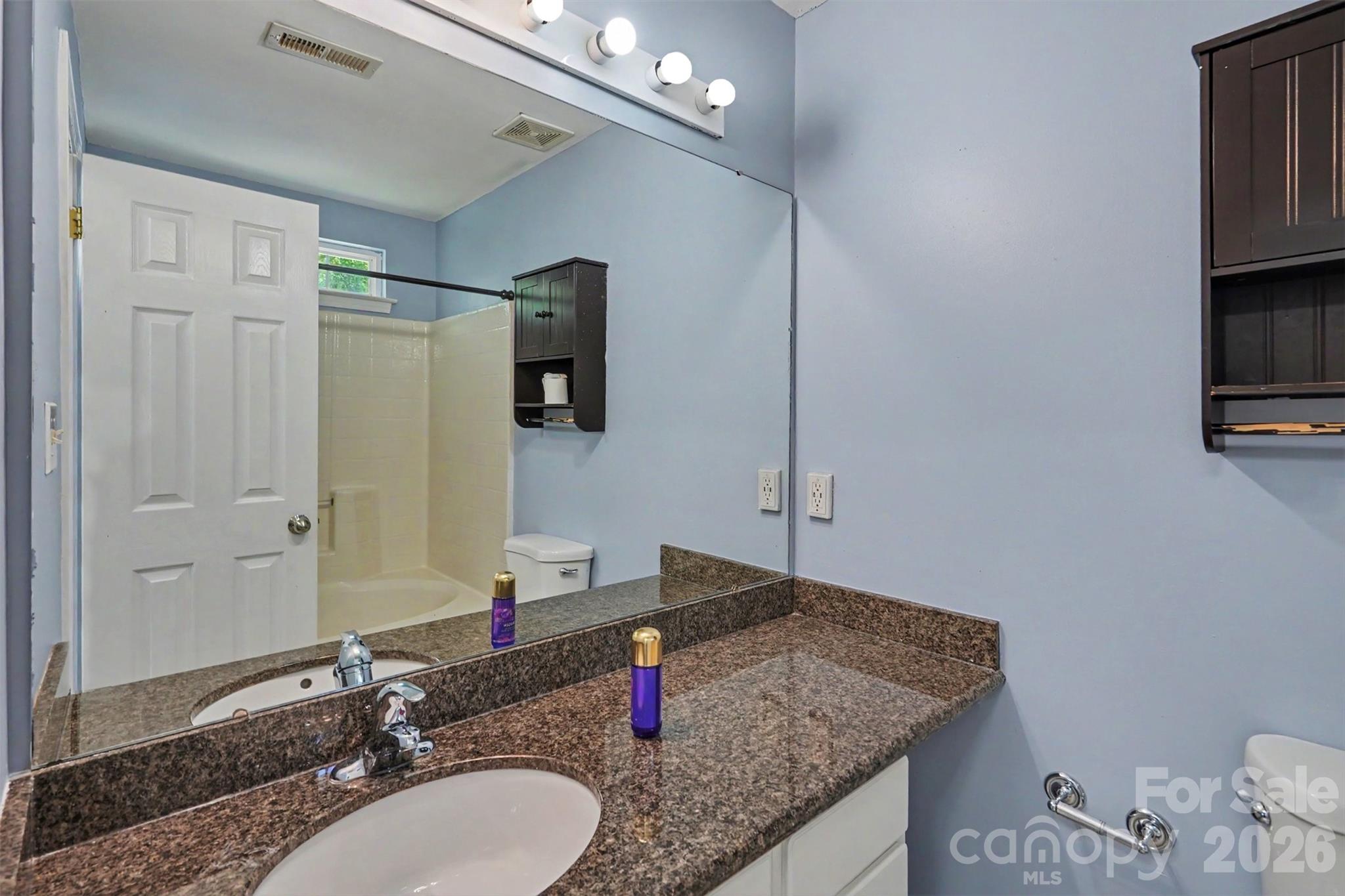 8917 Cinnabay Drive Property Photo 13