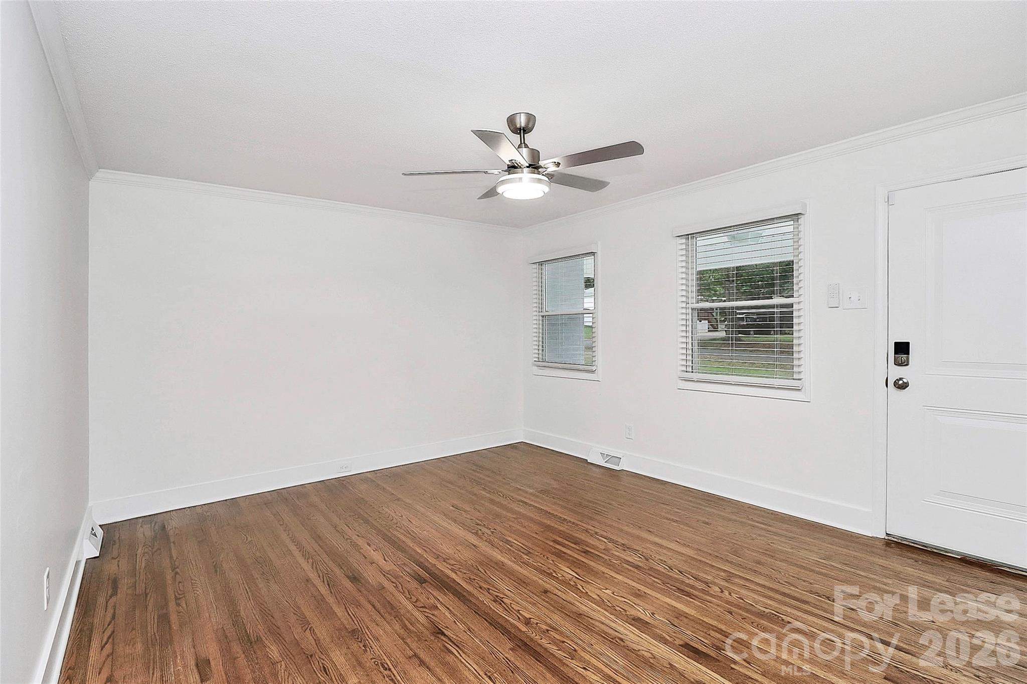 405 Pine Street Property Photo 4