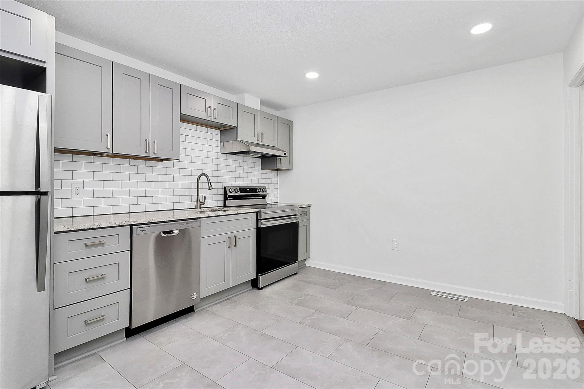 405 Pine Street Property Photo 7