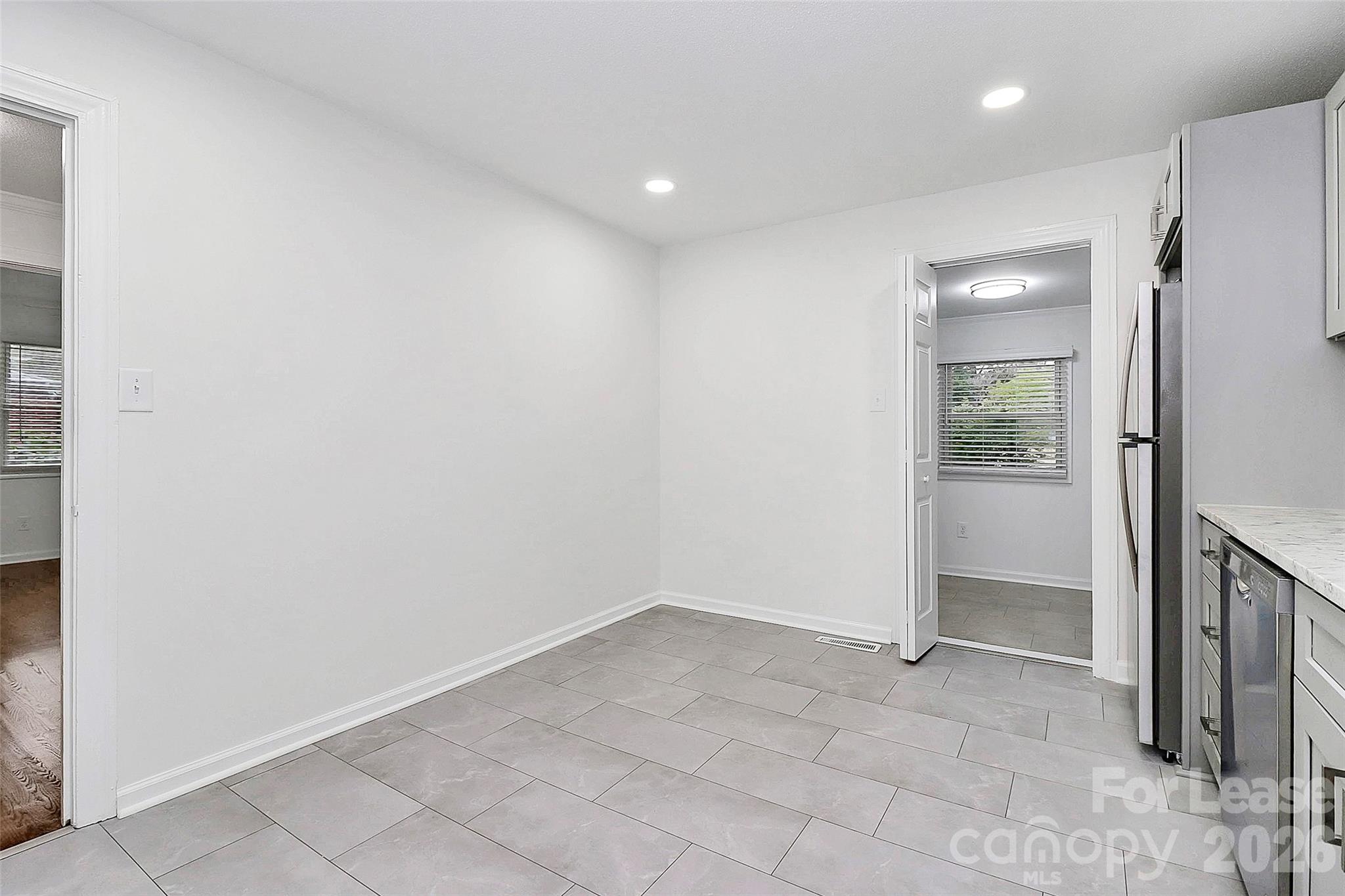 405 Pine Street Property Photo 9