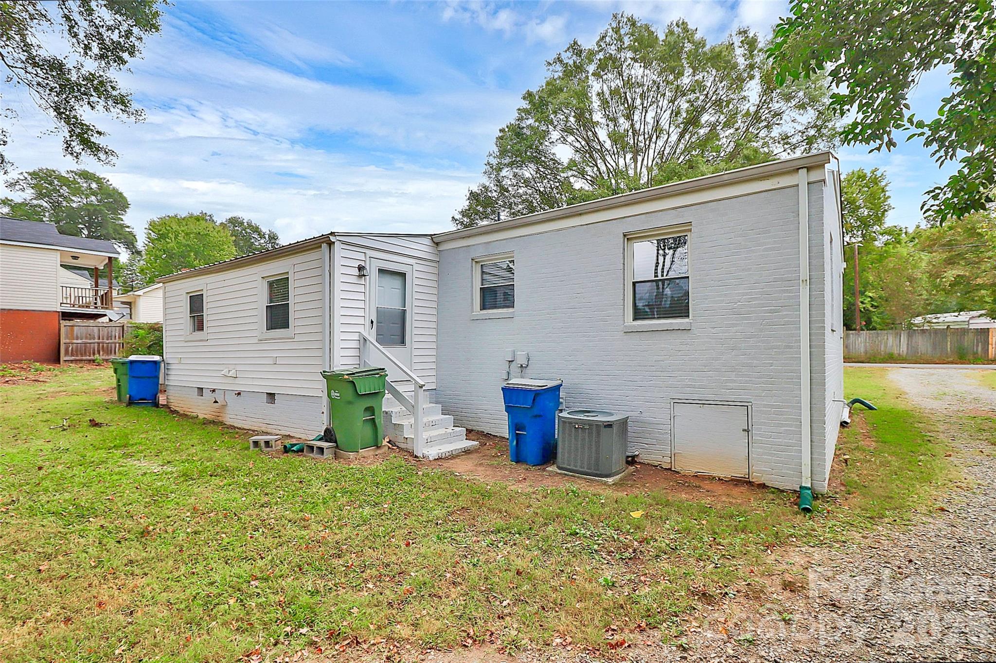 405 Pine Street Property Photo 17