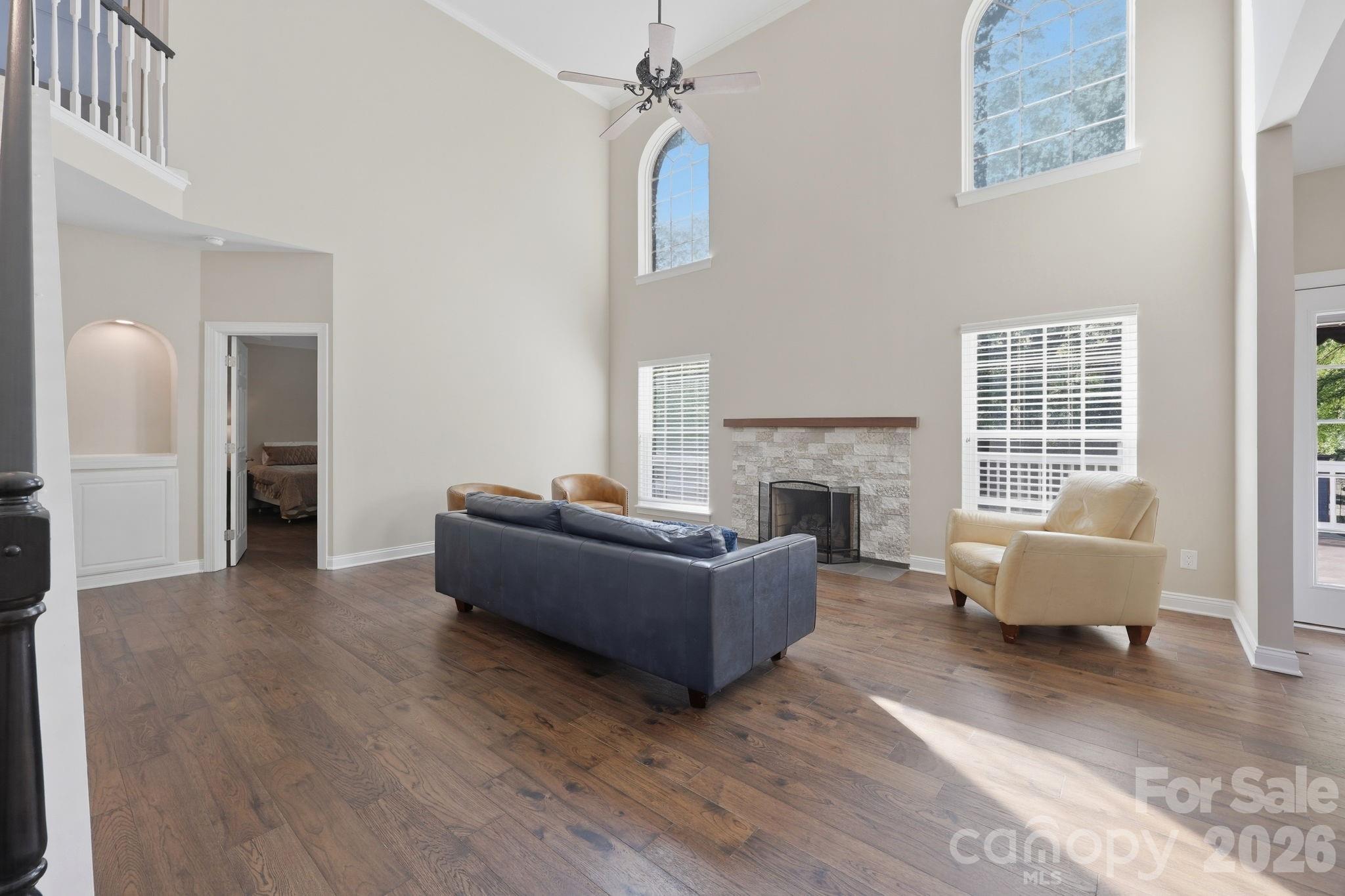 15704 Framingham Lane Property Photo 6