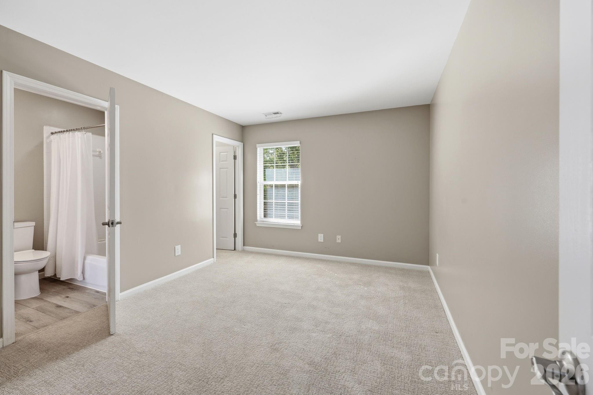 15704 Framingham Lane Property Photo 27