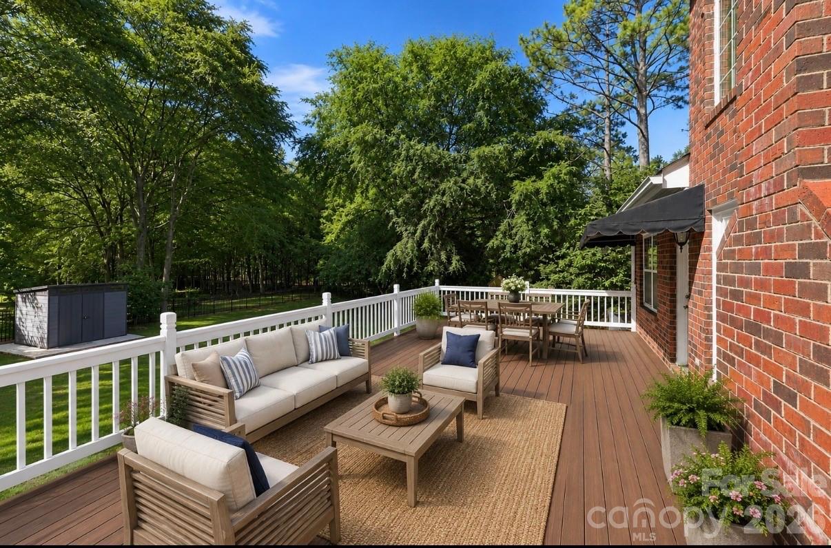15704 Framingham Lane Property Photo 35