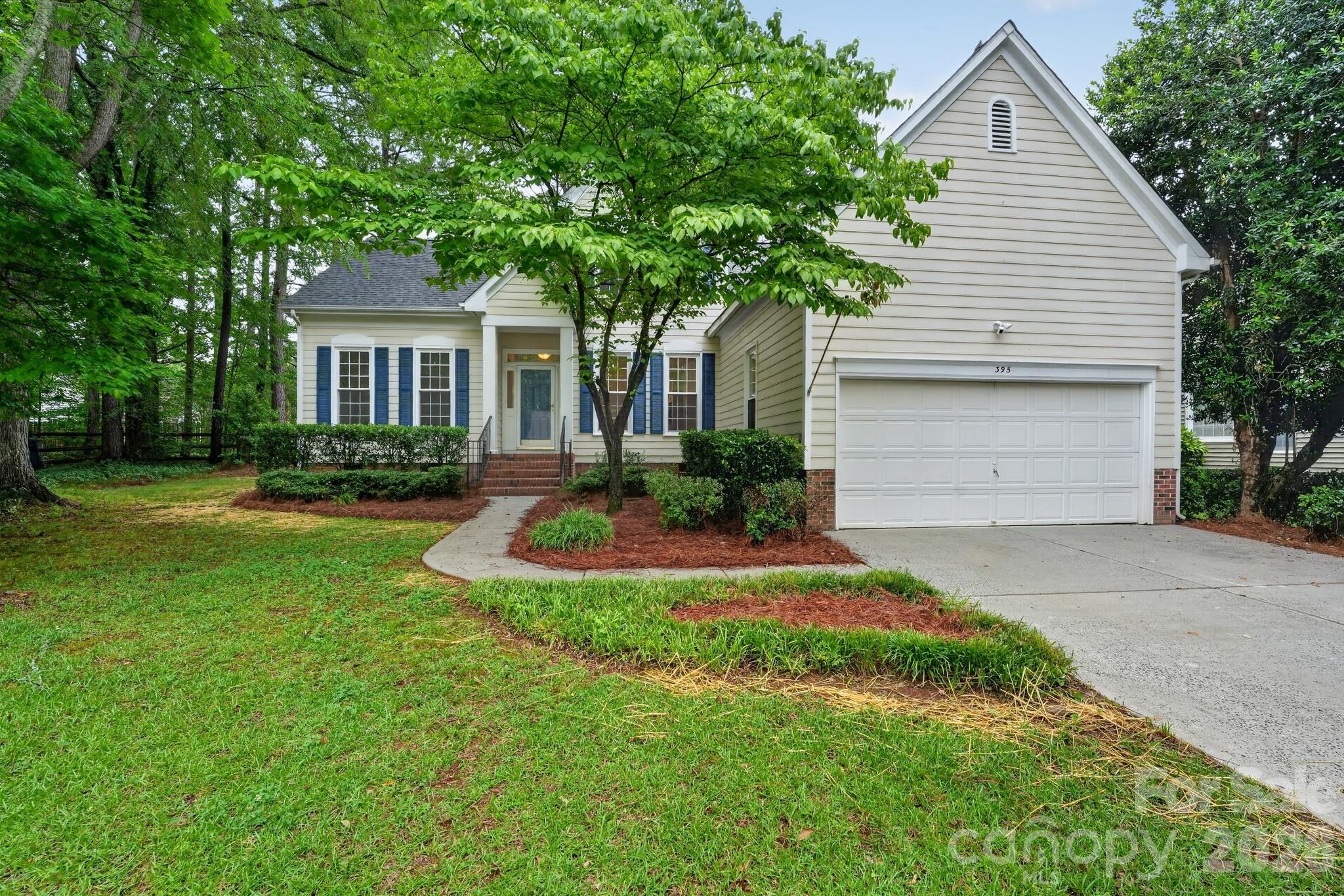 395 Runnymede Drive Property Photo 1