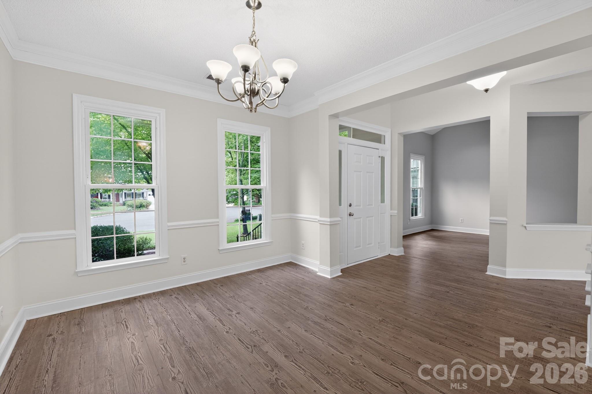 395 Runnymede Drive Property Photo 4