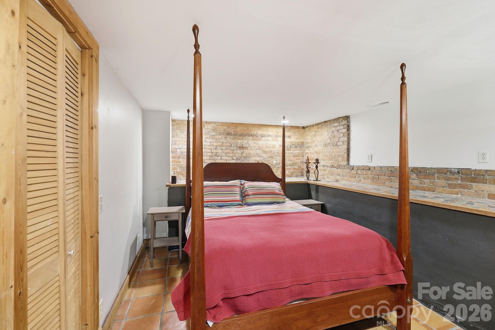 86 Annandale Avenue Property Photo 37
