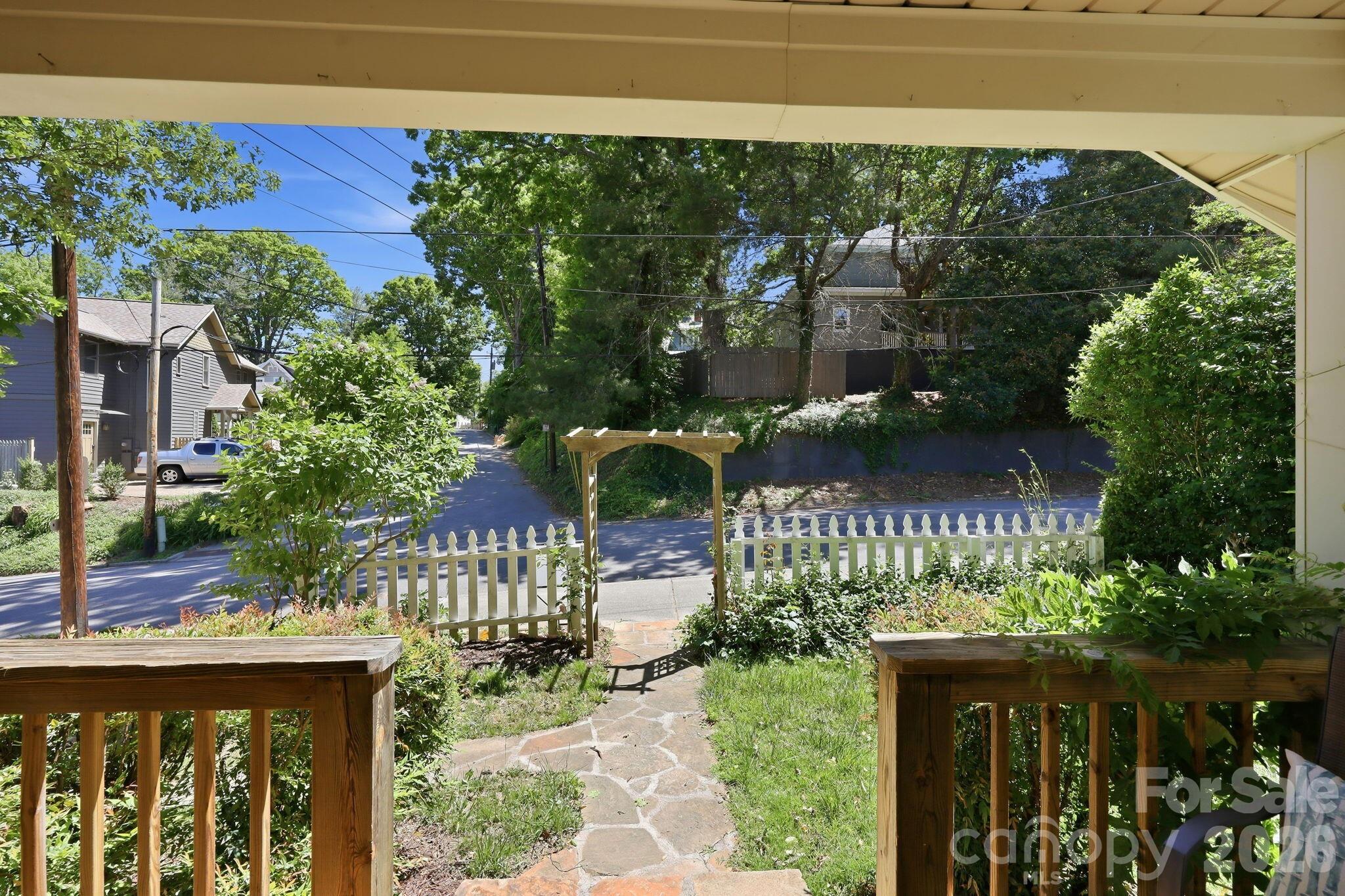 86 Annandale Avenue Property Photo 44
