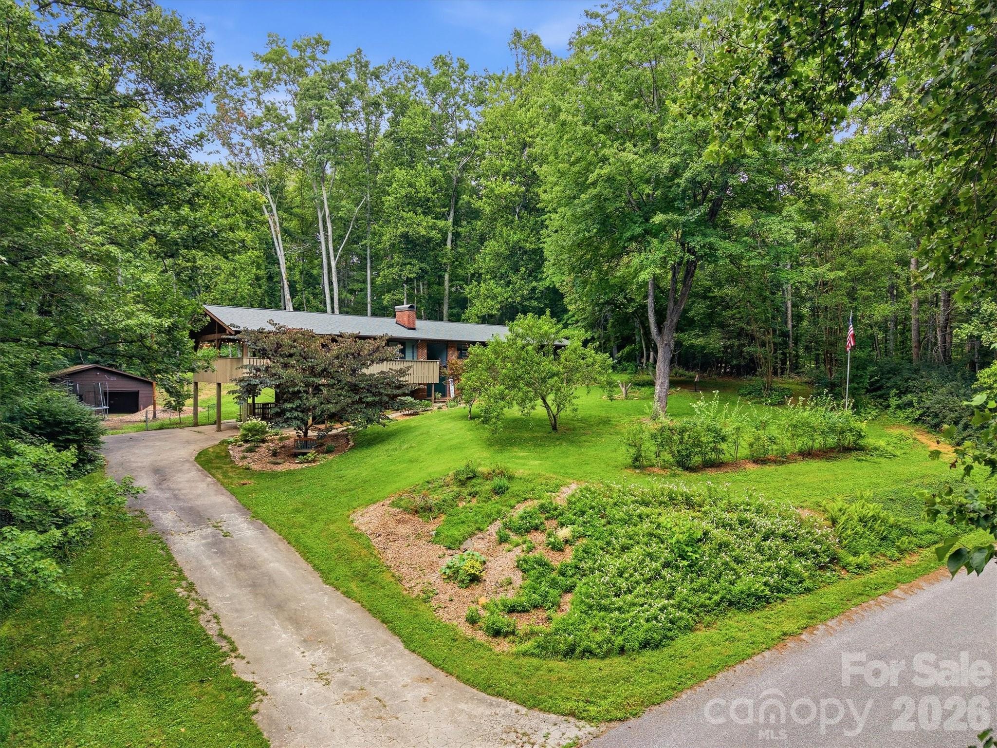 1125 Brockmore Drive Property Photo 13