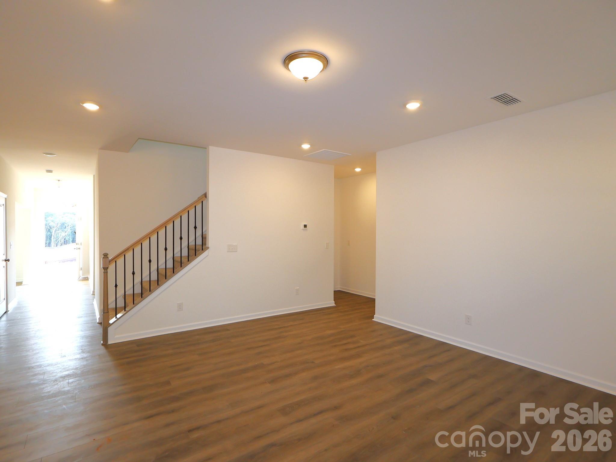 233 Amber Glen Drive Property Photo 6