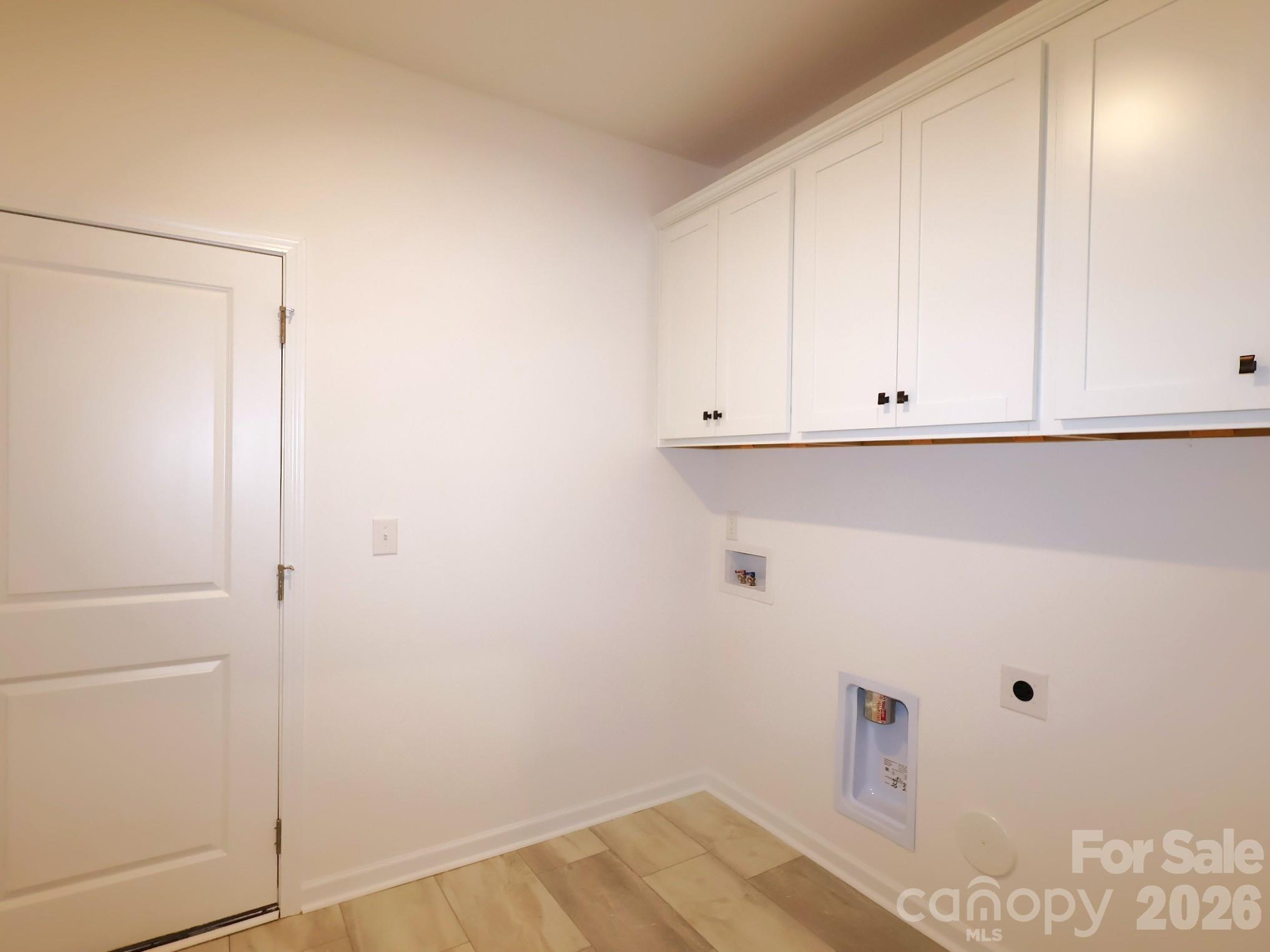 233 Amber Glen Drive Property Photo 10