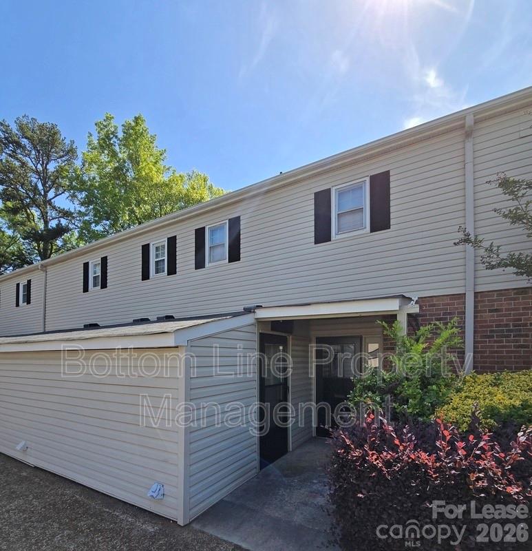 5949 Quail Hollow Road D Property Photo 1