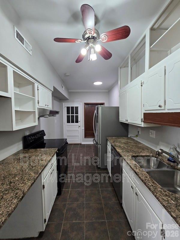 5949 Quail Hollow Road D Property Photo 10