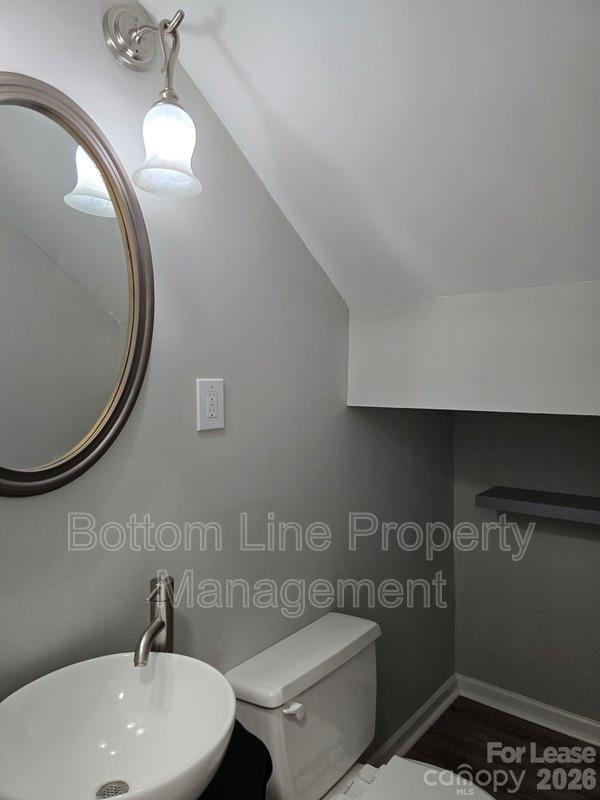 5949 Quail Hollow Road D Property Photo 16