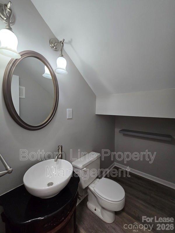 5949 Quail Hollow Road D Property Photo 17