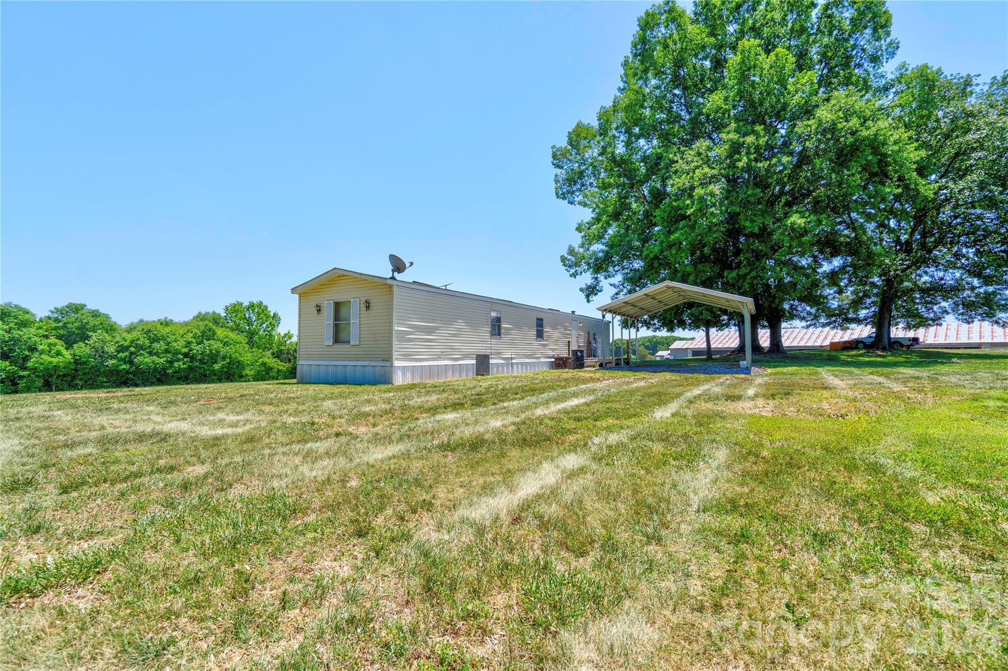 1402 Maple Springs Ch Road Property Photo 39