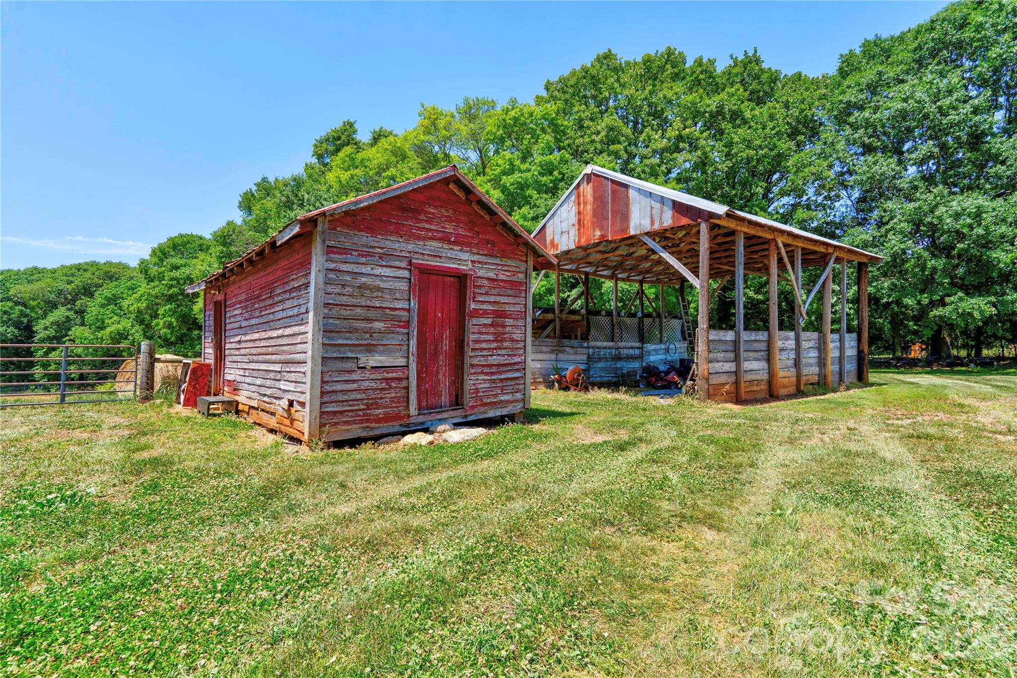 1402 Maple Springs Ch Road Property Photo 40