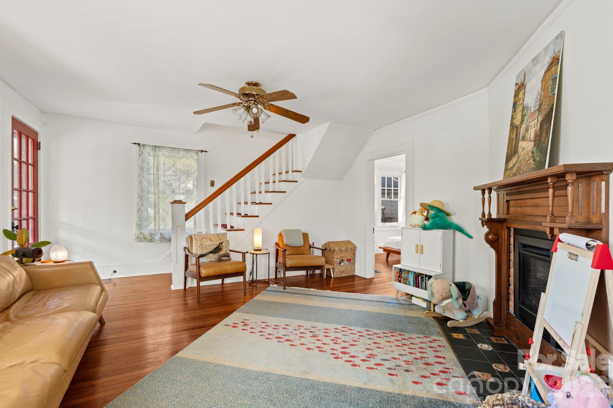 238 Forest Hill Drive Property Photo 3