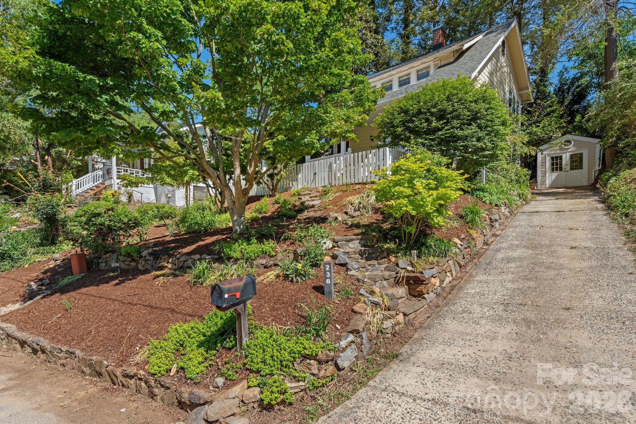 238 Forest Hill Drive Property Photo 24
