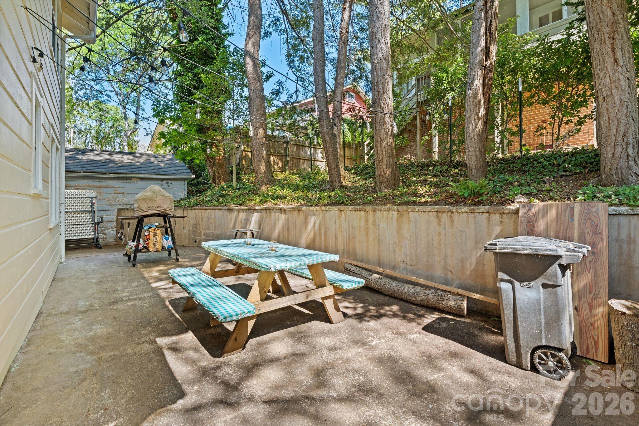 238 Forest Hill Drive Property Photo 29