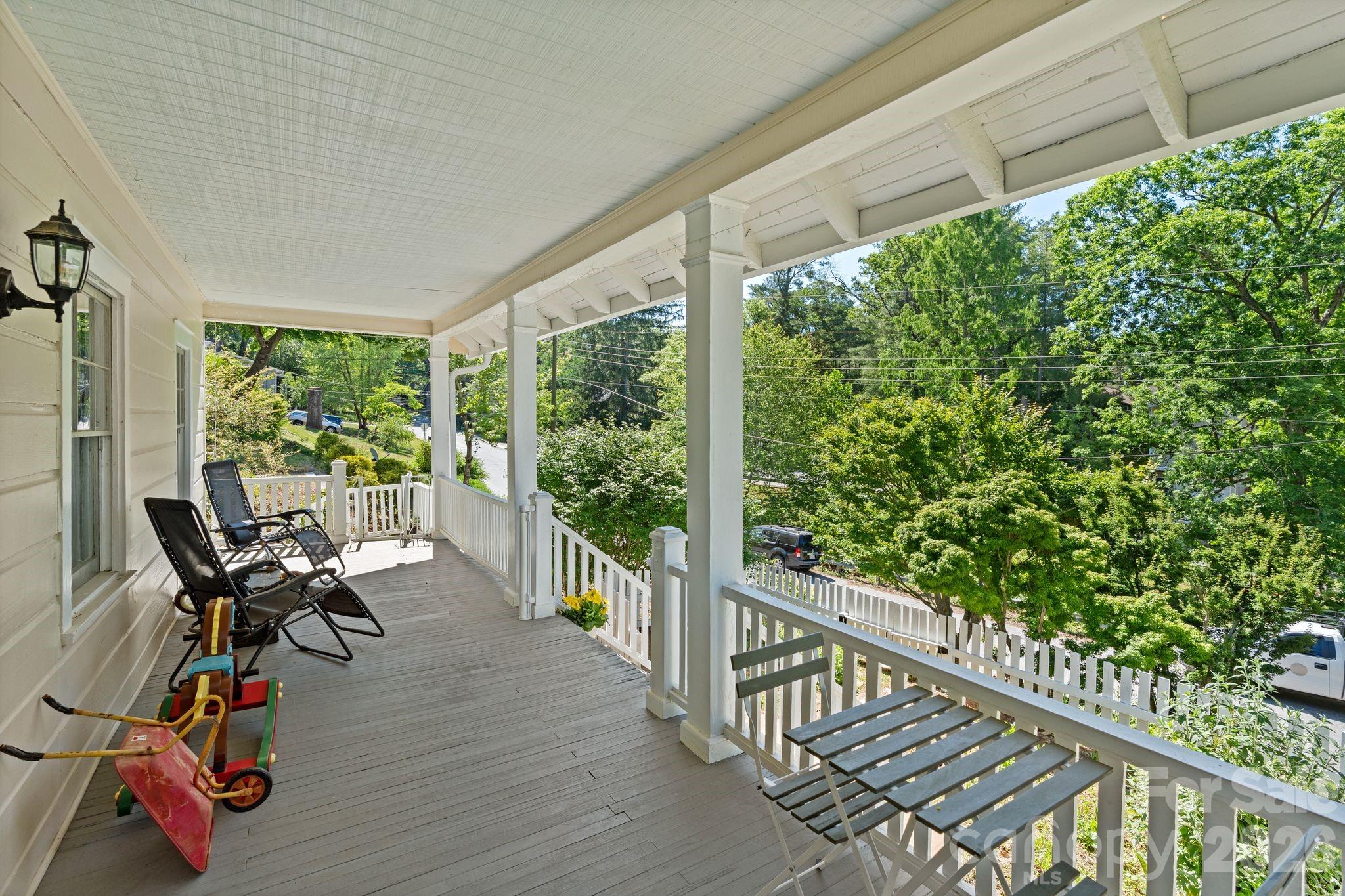 238 Forest Hill Drive Property Photo 35