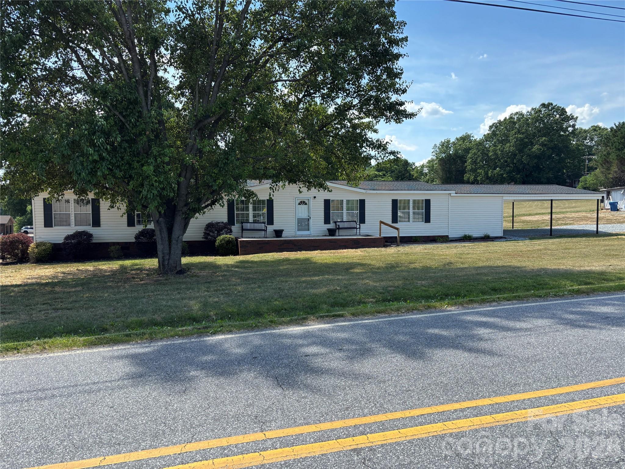 559 School Drive Property Photo 2