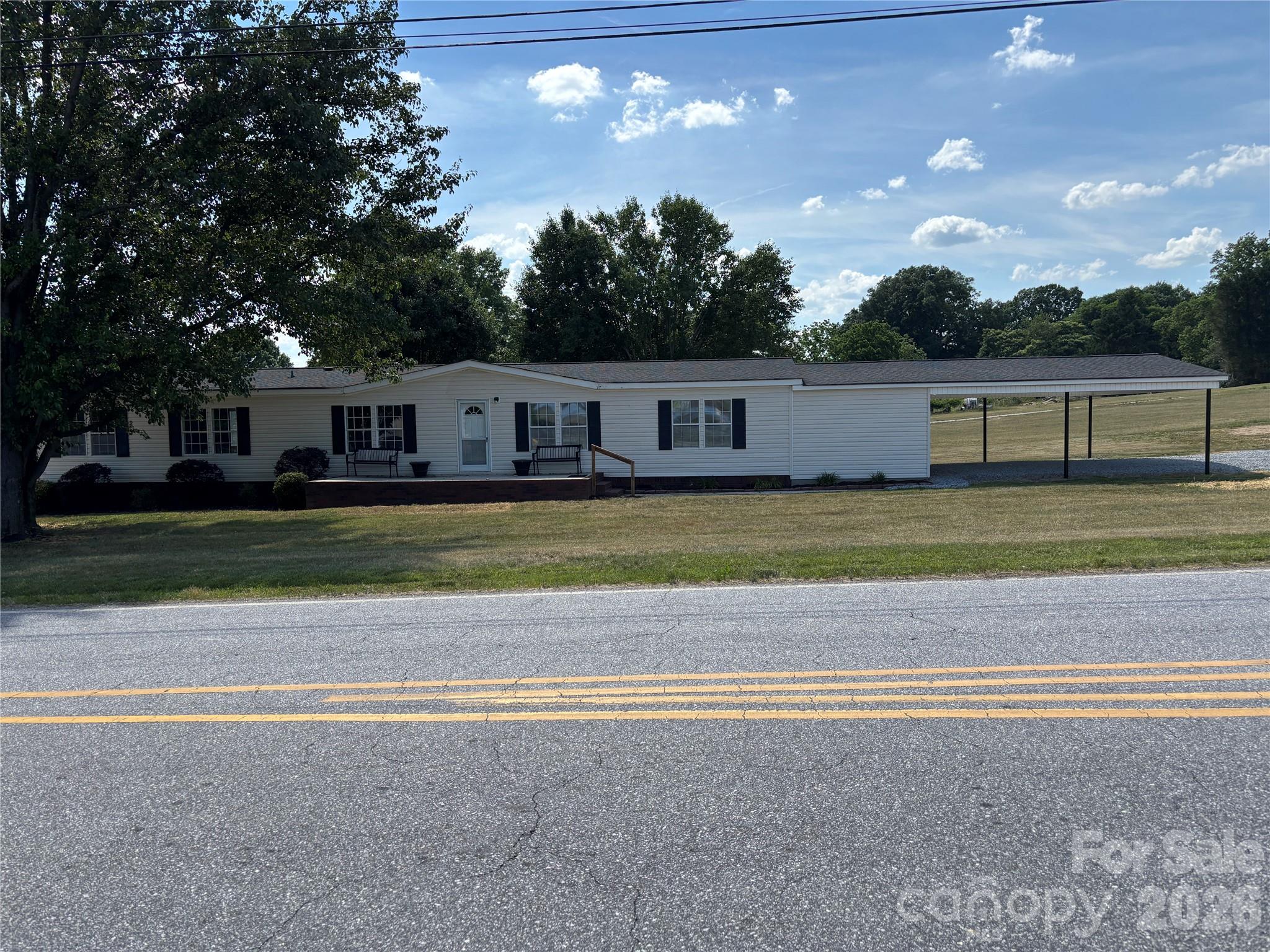 559 School Drive Property Photo 3