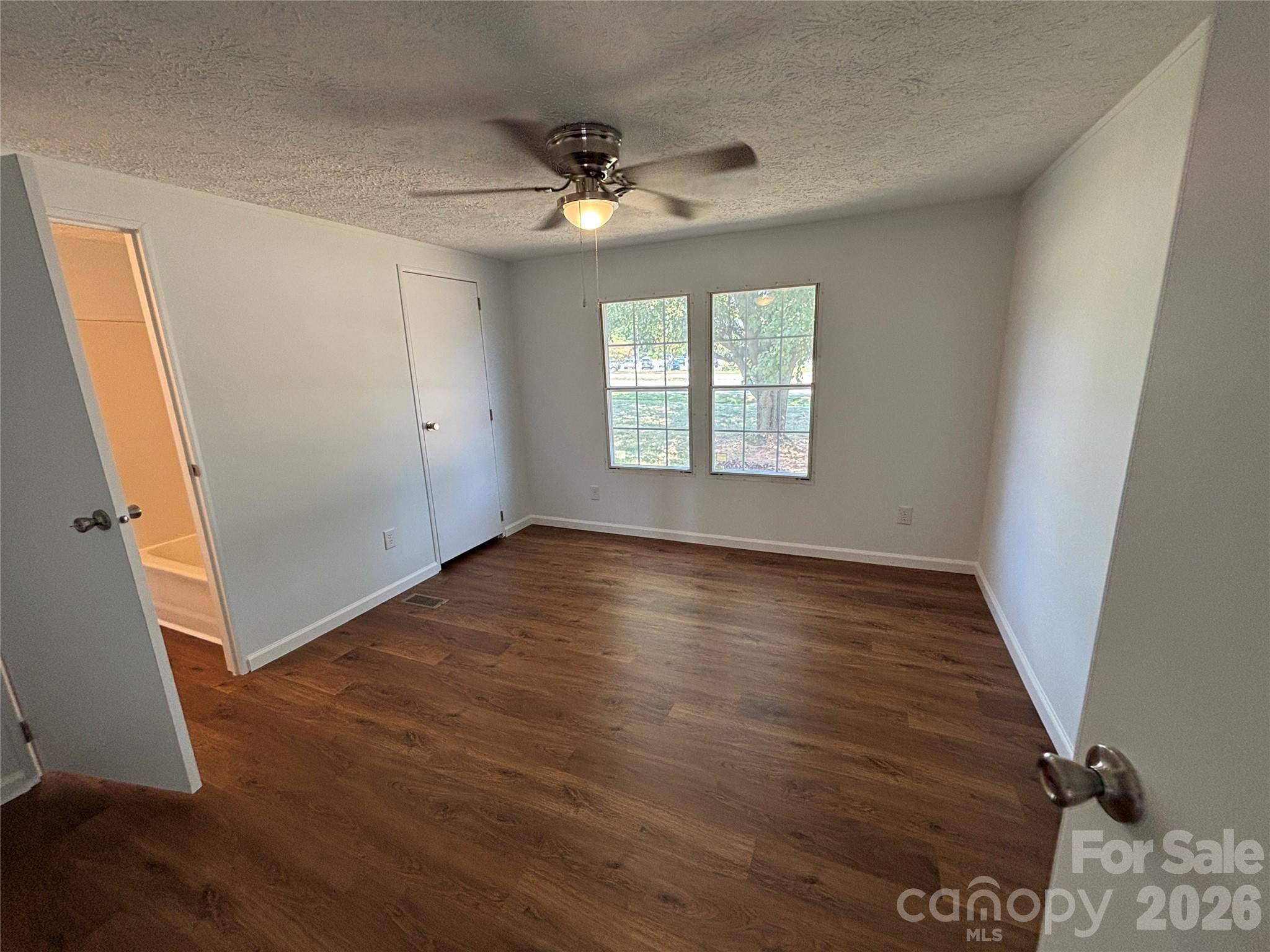 559 School Drive Property Photo 12