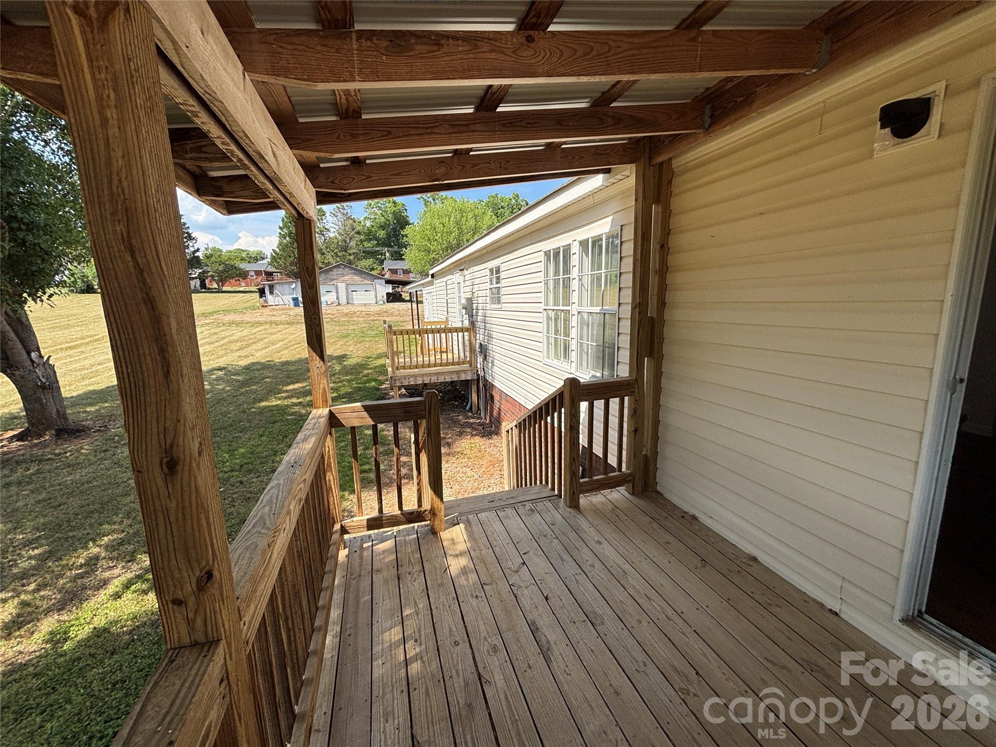 559 School Drive Property Photo 19