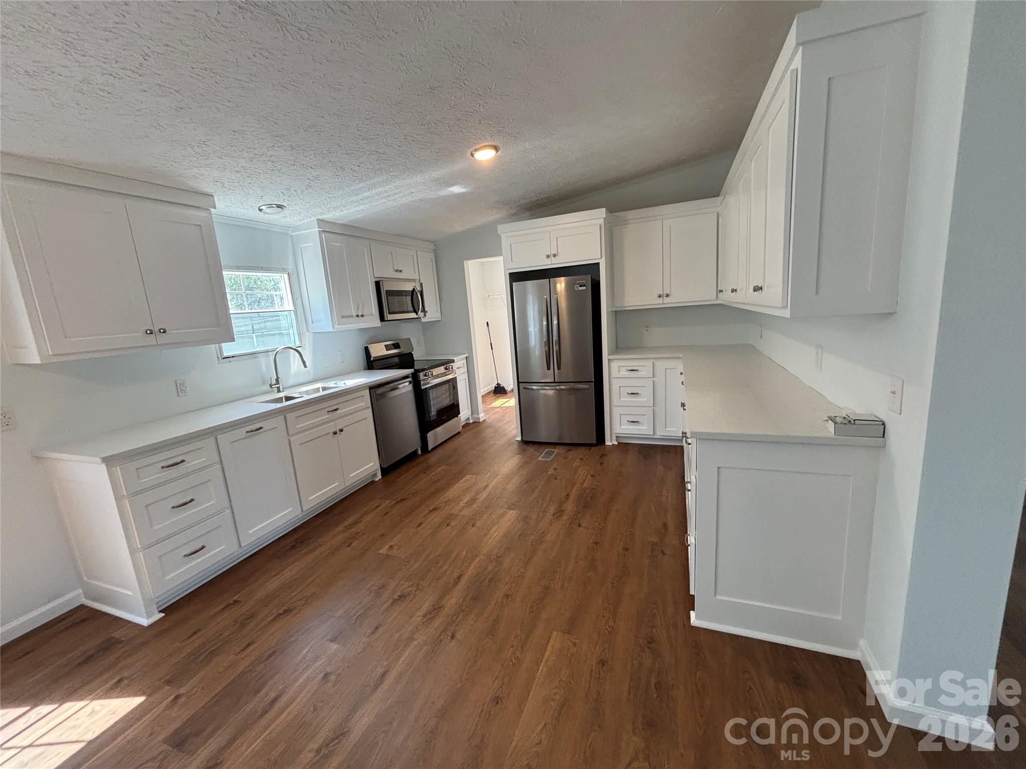 559 School Drive Property Photo 22