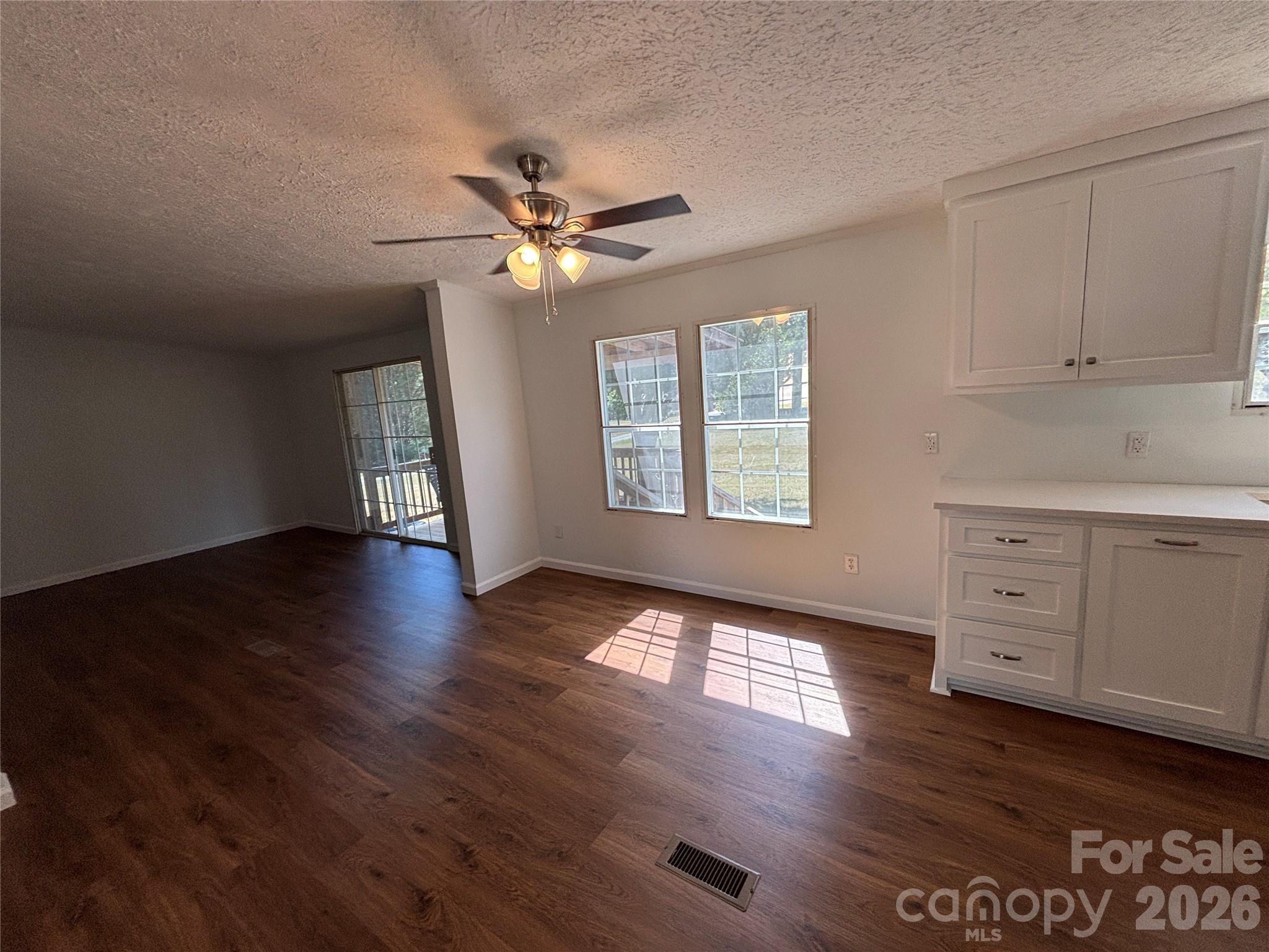 559 School Drive Property Photo 24