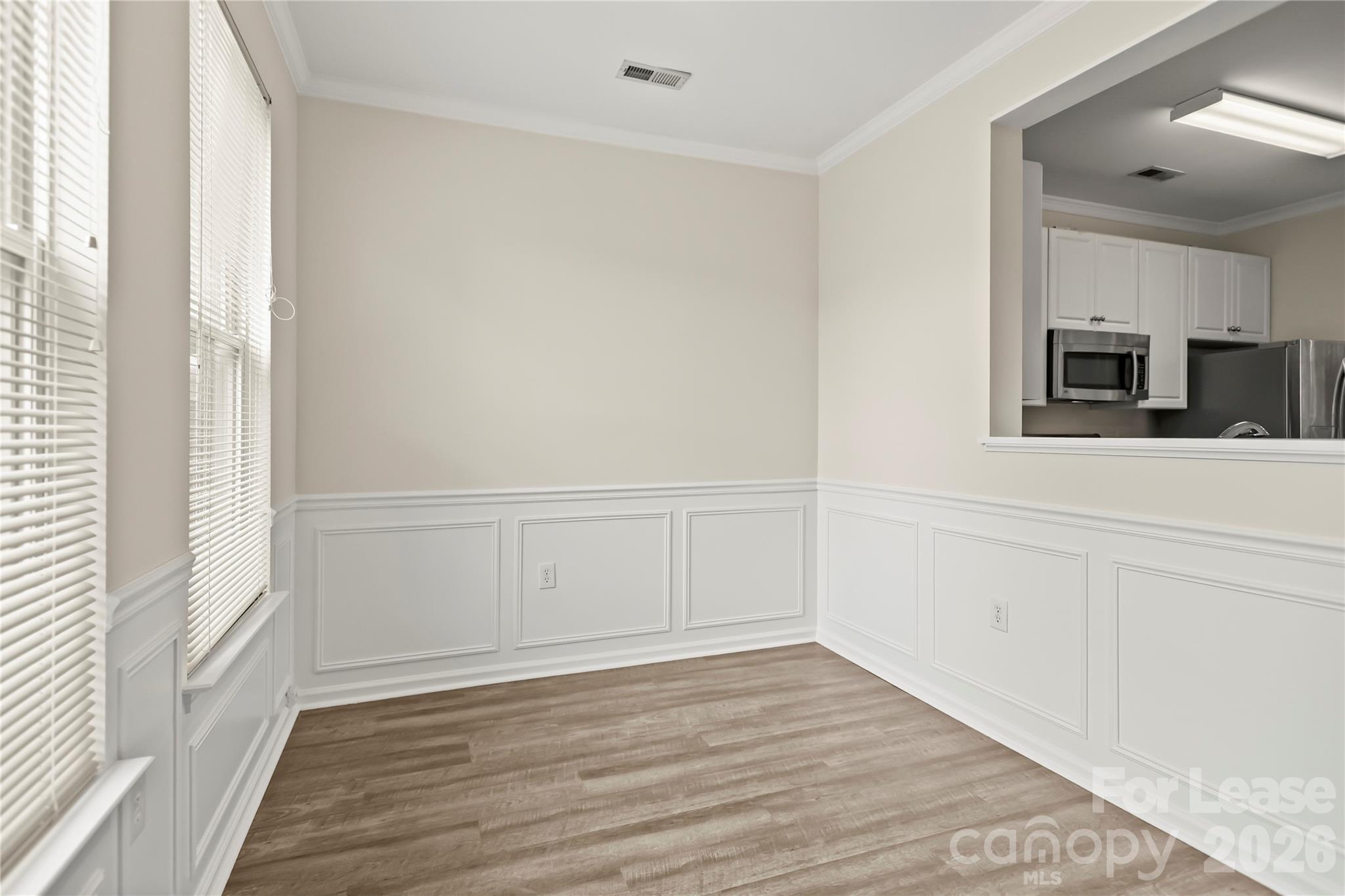 567 E 9th Street Property Photo 16