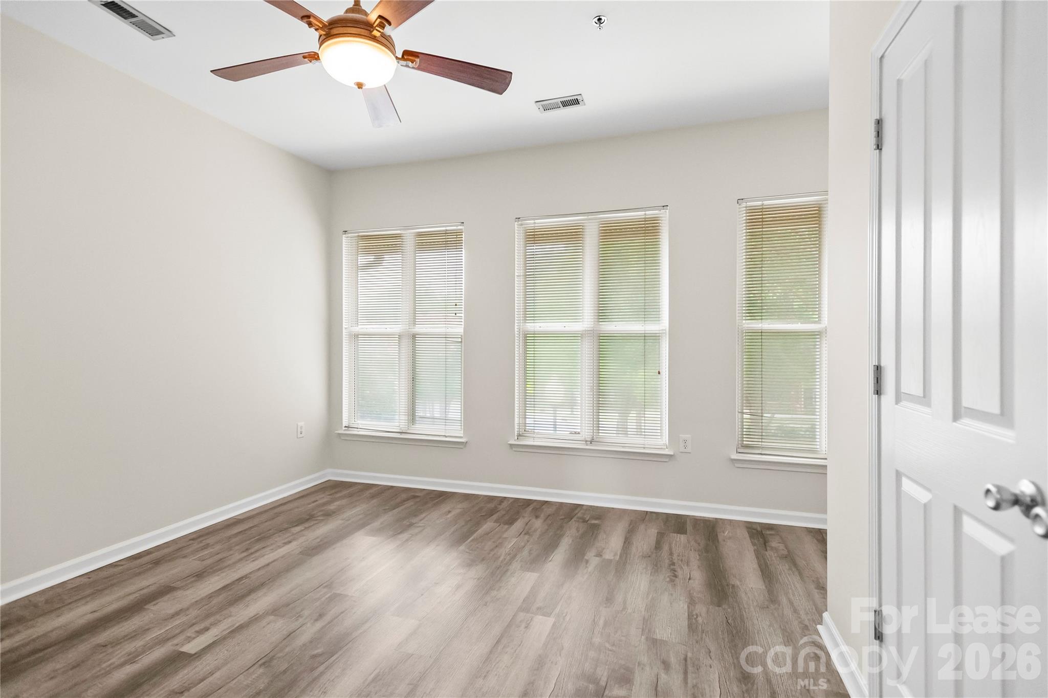567 E 9th Street Property Photo 19