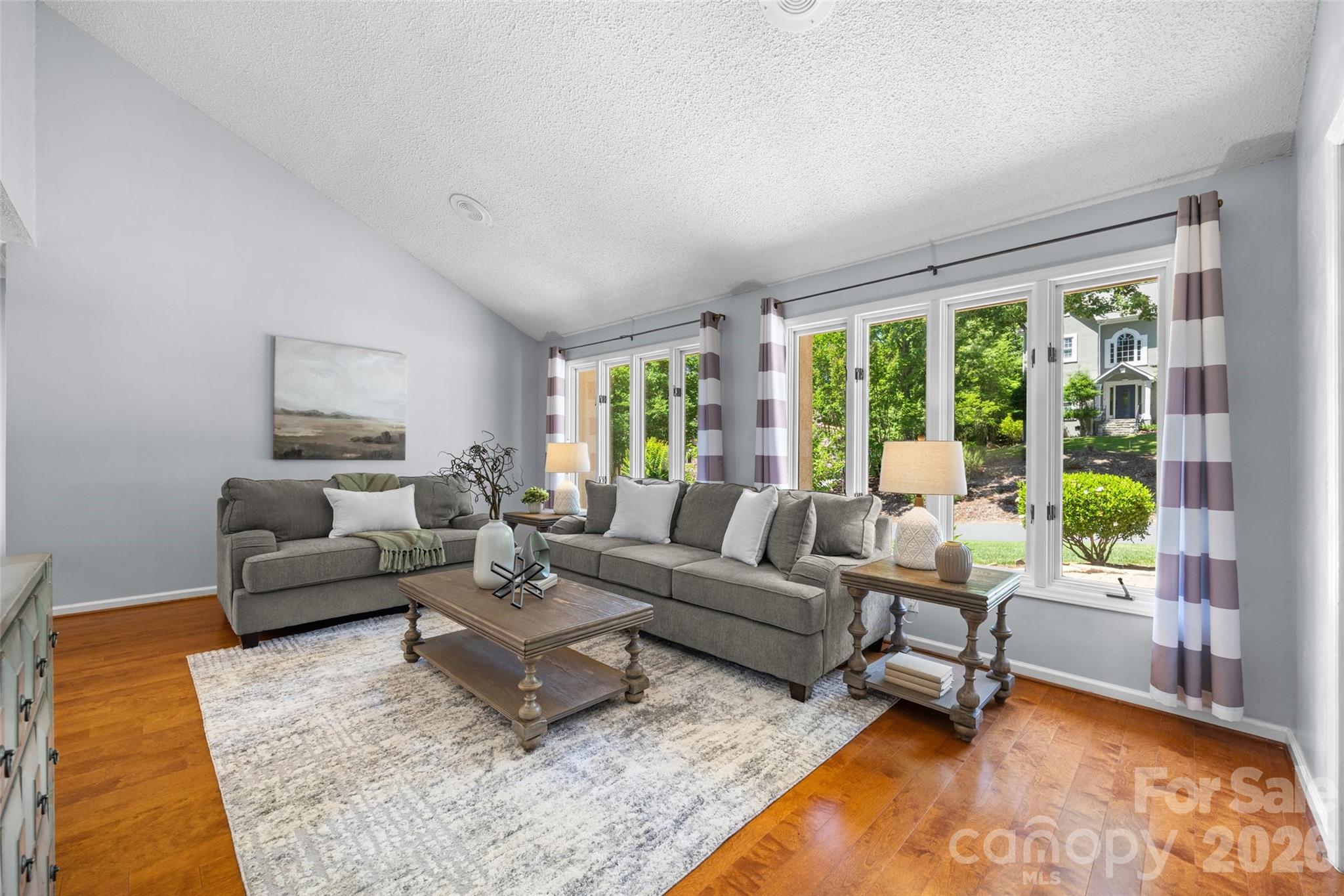 7057 Mariners Court Property Photo 4