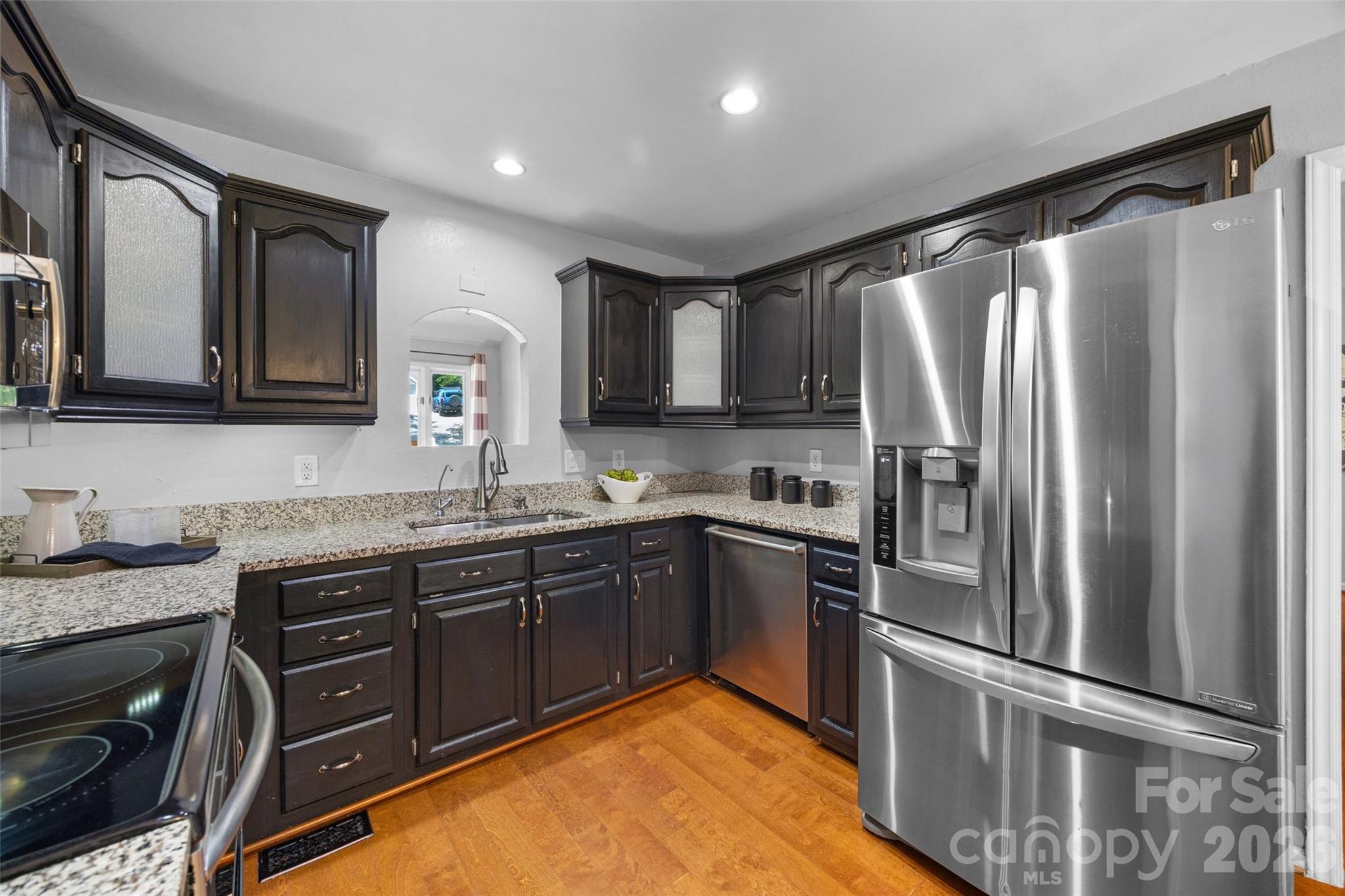 7057 Mariners Court Property Photo 8