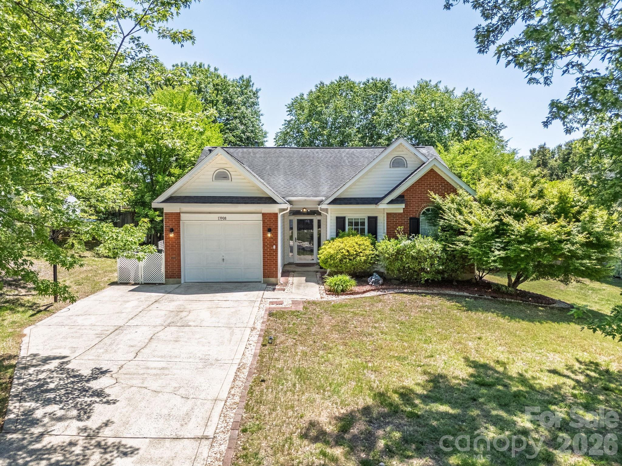 13908 Mcgloughlin Way Court Property Photo 1