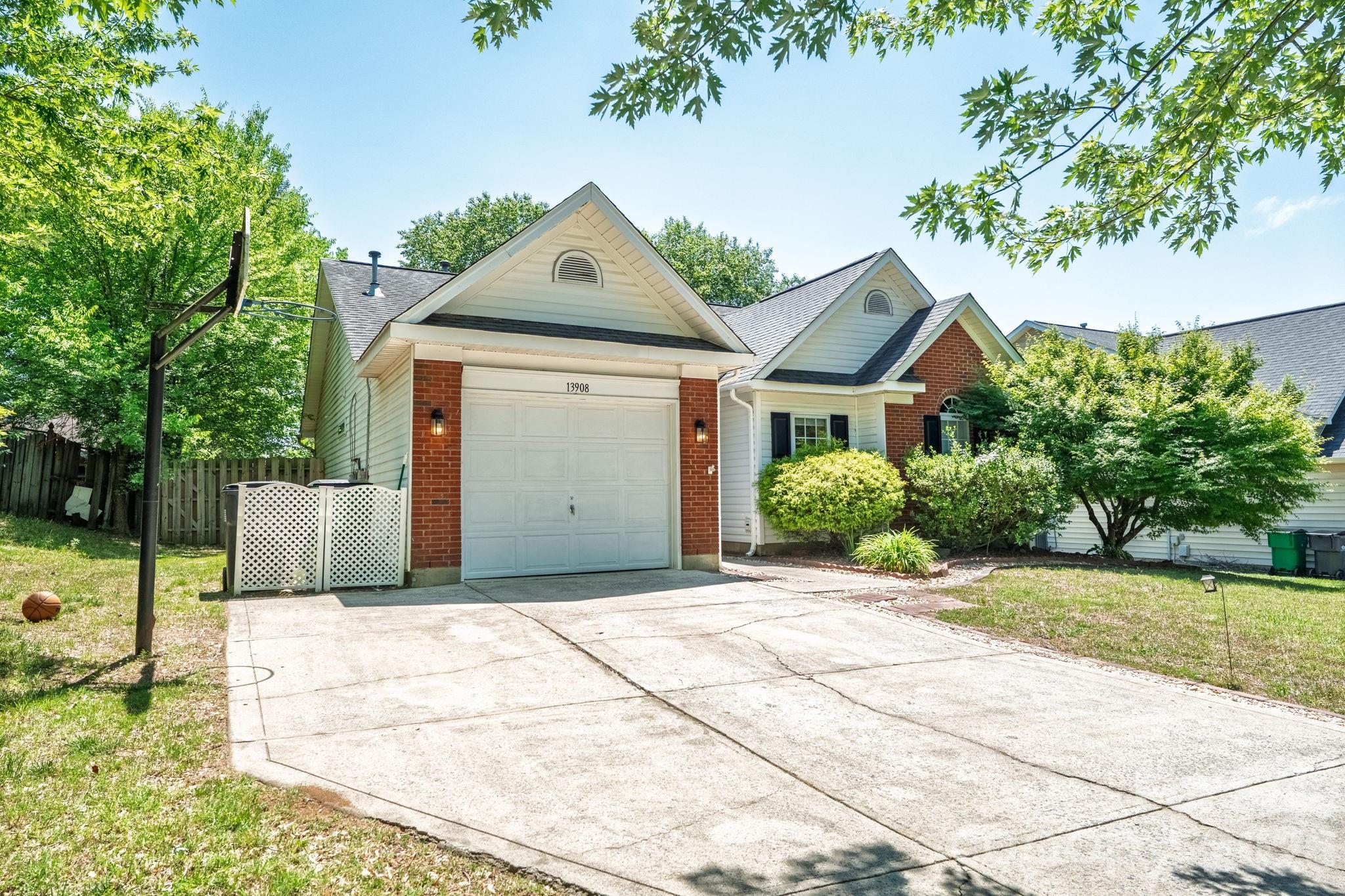 13908 Mcgloughlin Way Court Property Photo 2
