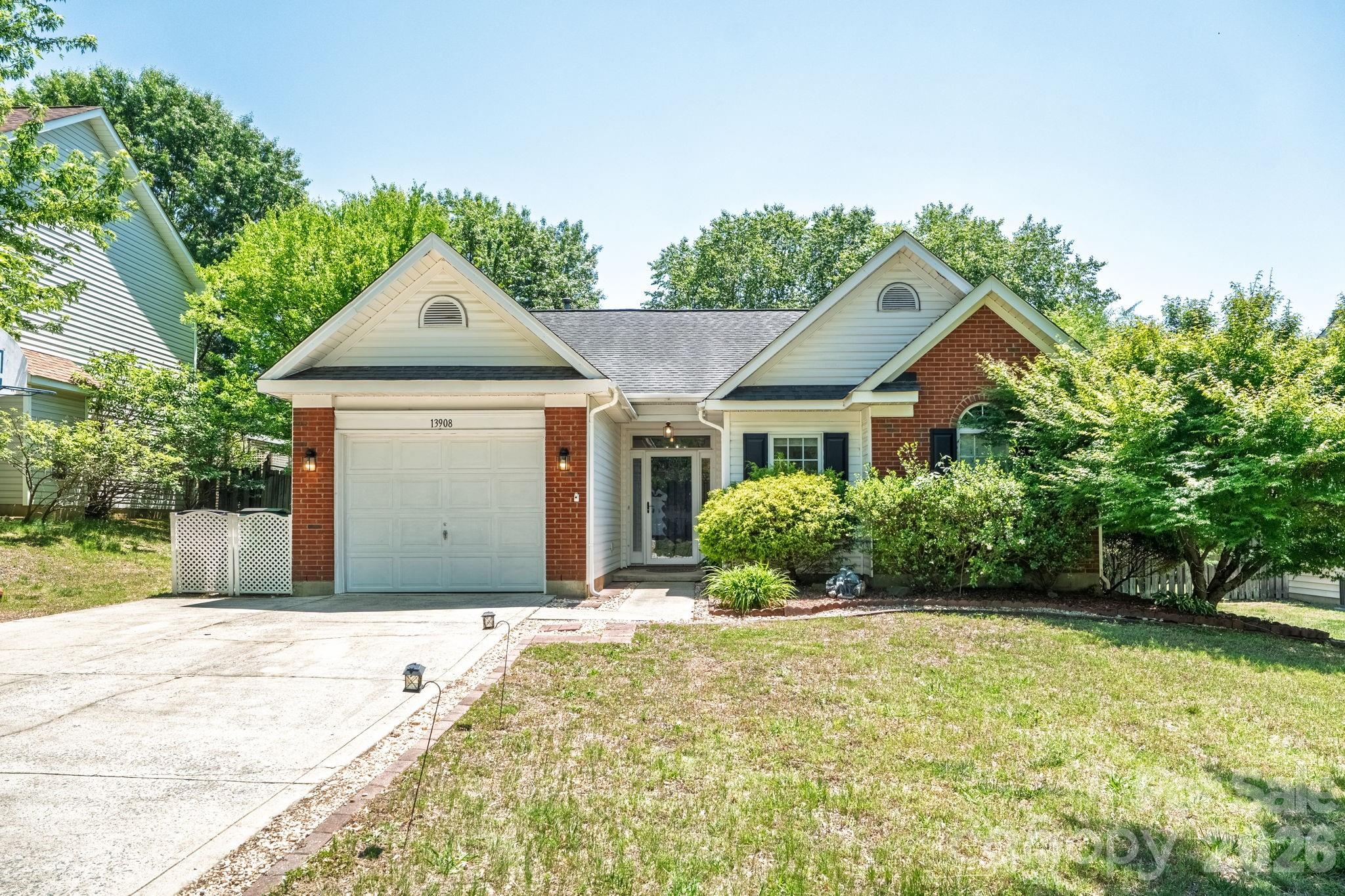 13908 Mcgloughlin Way Court Property Photo 4