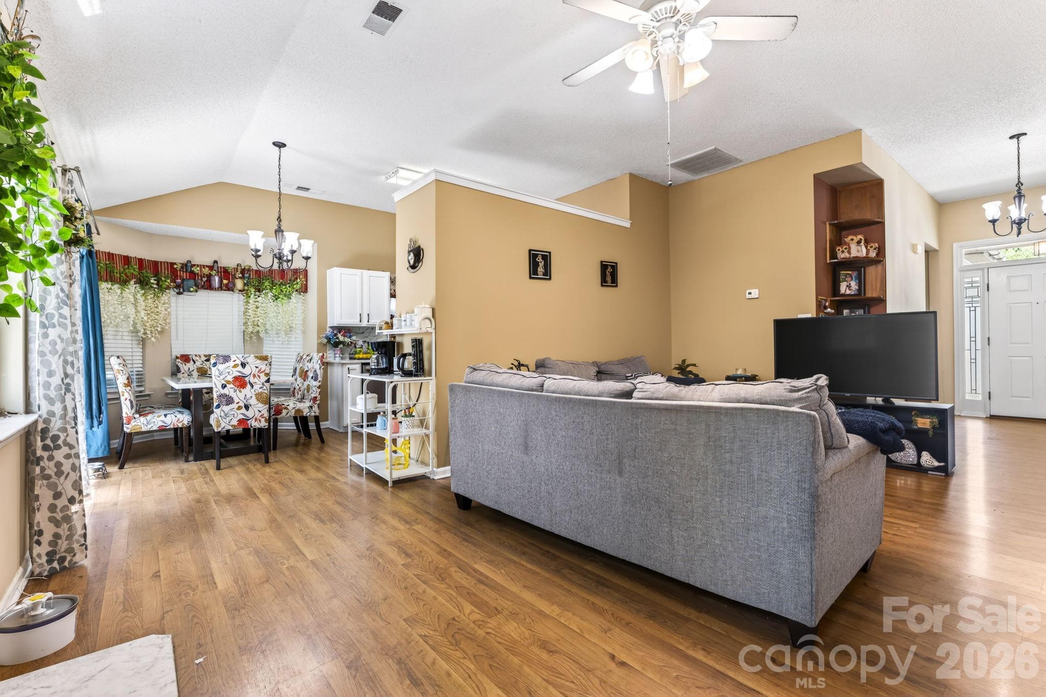 13908 Mcgloughlin Way Court Property Photo 10