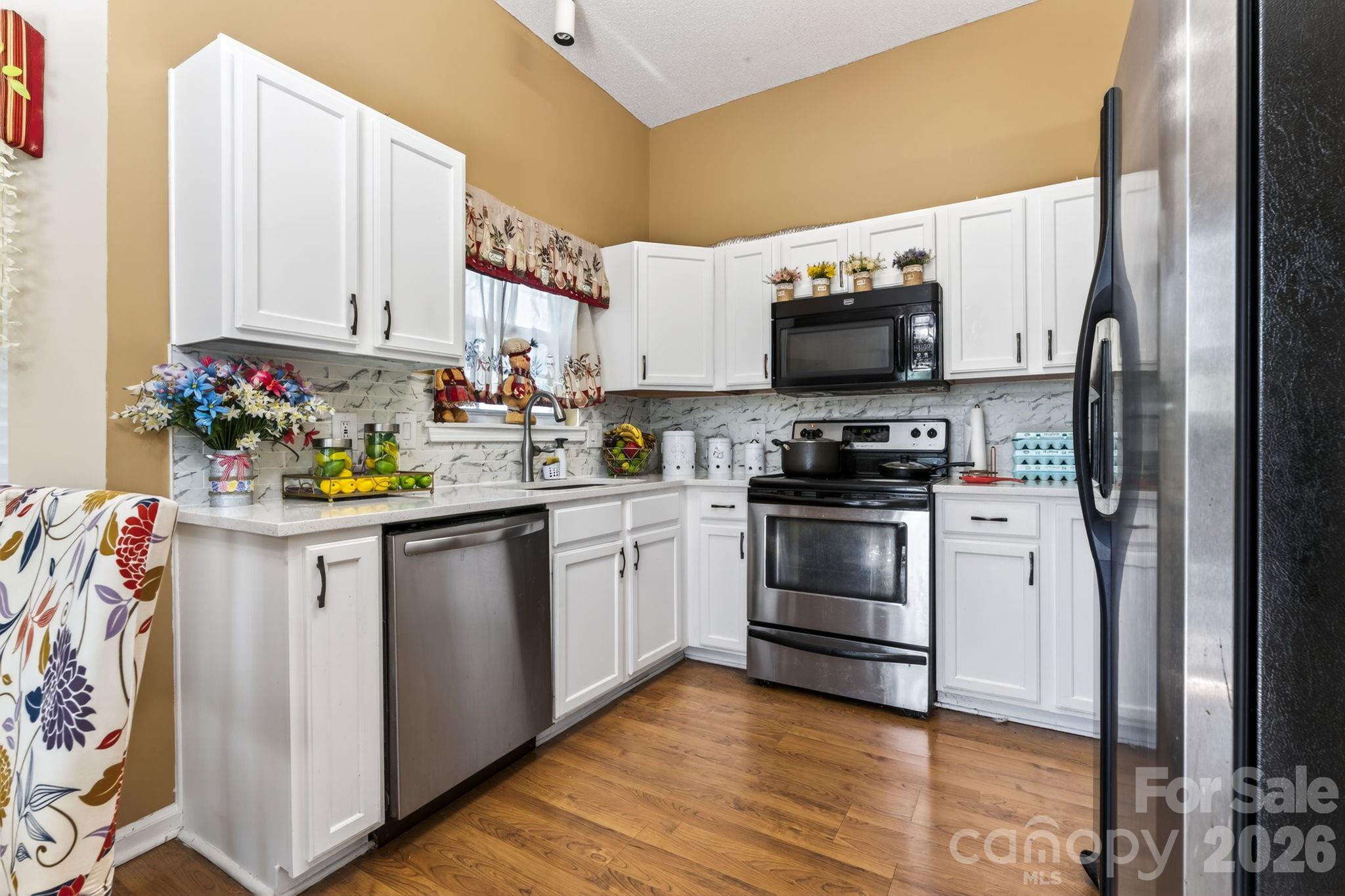 13908 Mcgloughlin Way Court Property Photo 13
