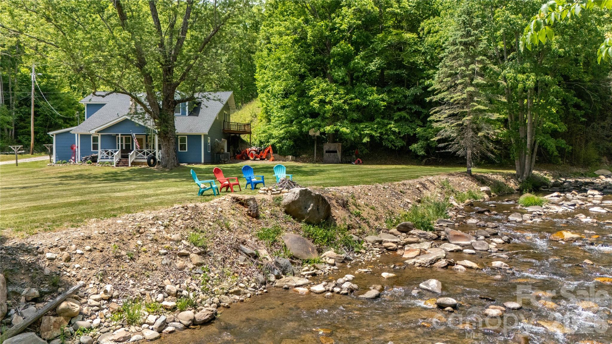 84 Sheets Farm Road Property Photo 1