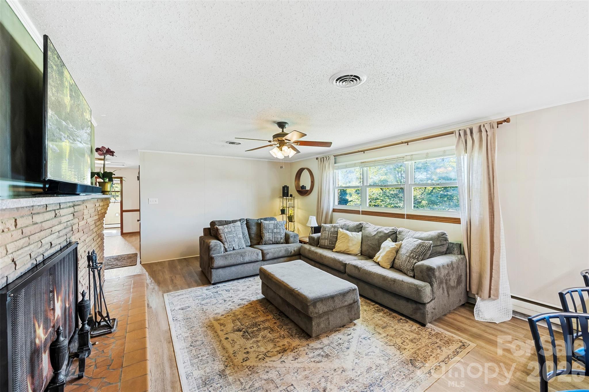 202 Museum Road Property Photo 5