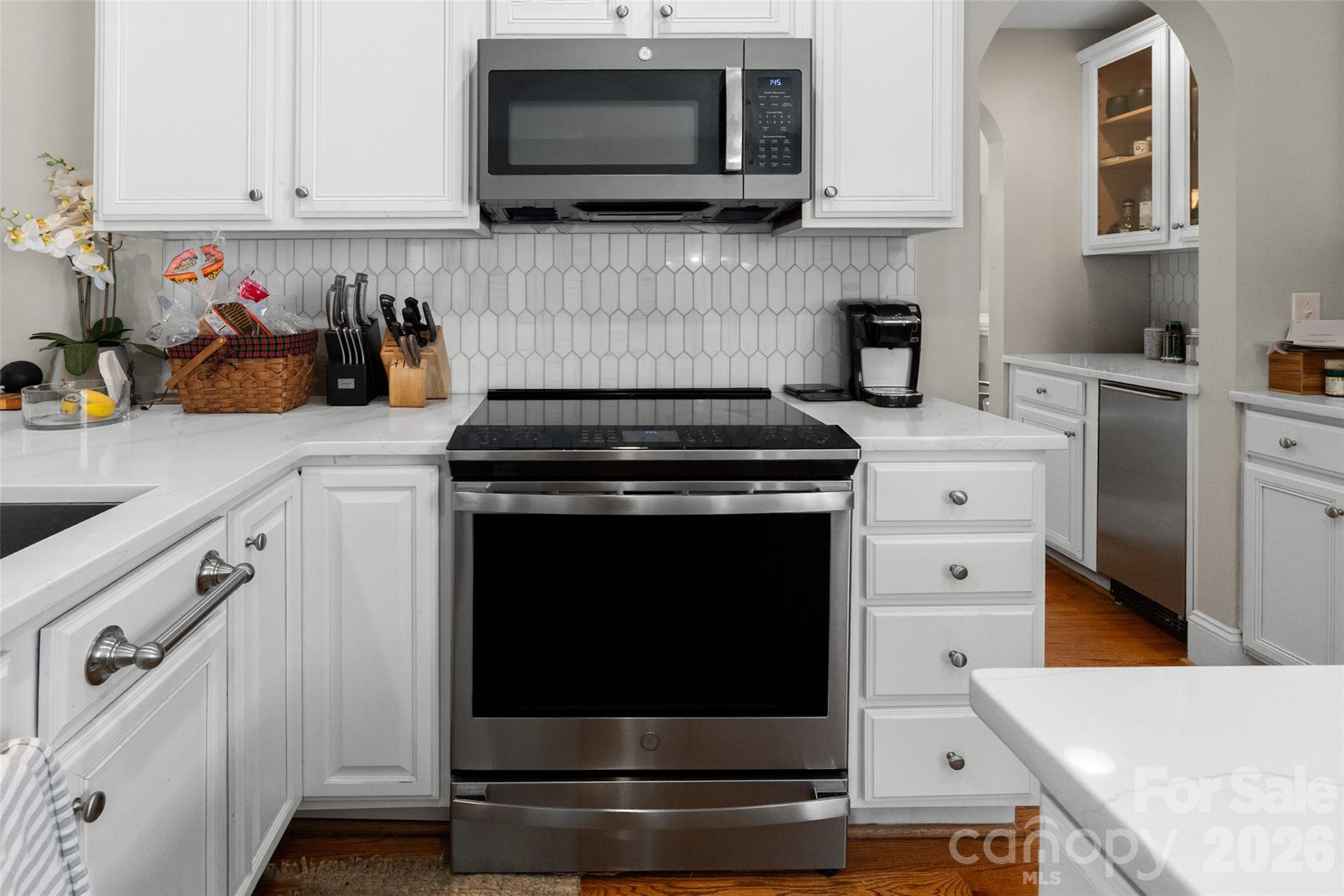 904 Tuckerton Drive Property Photo 10