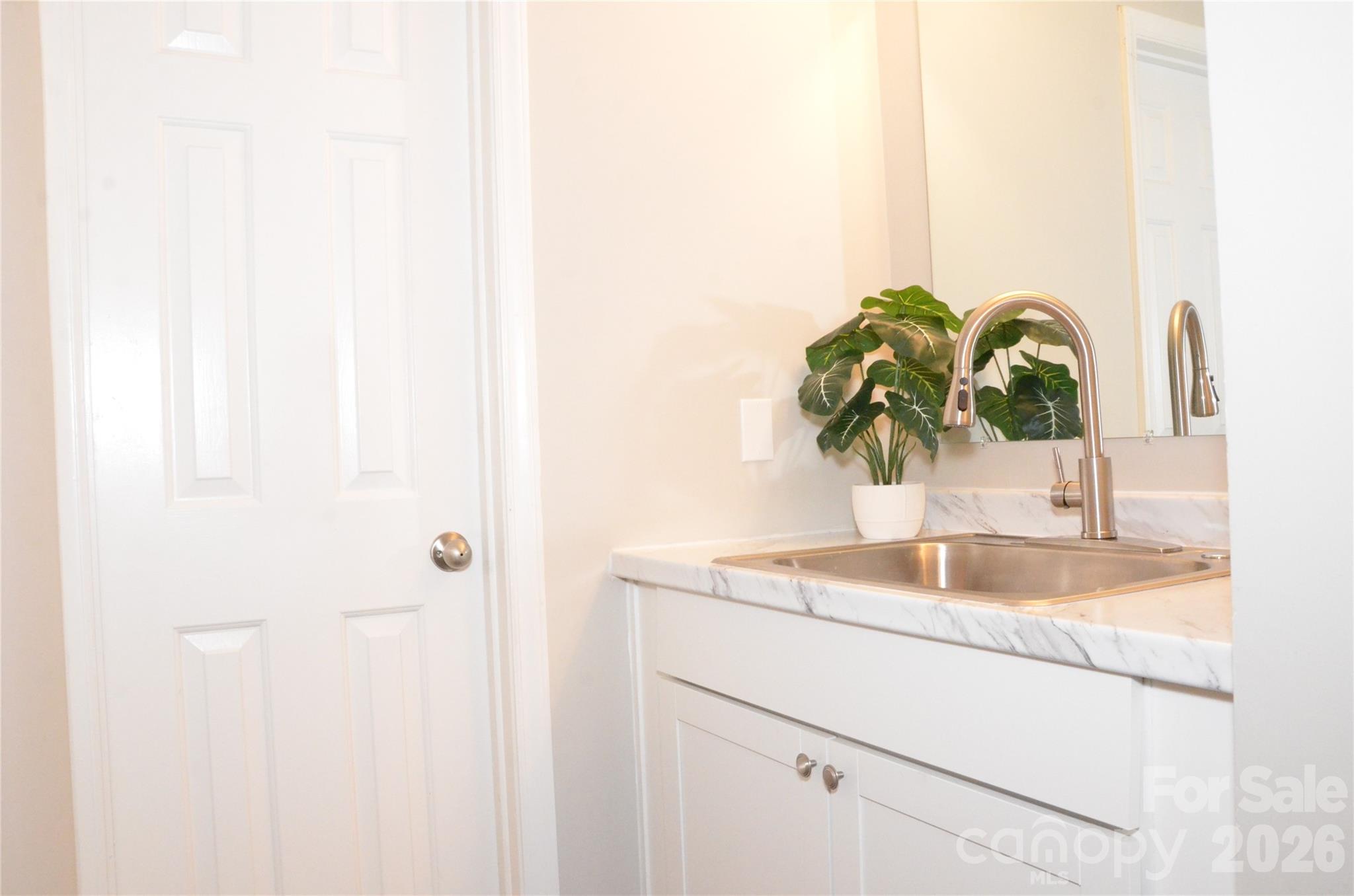 9041 J M Keynes Drive Property Photo 11