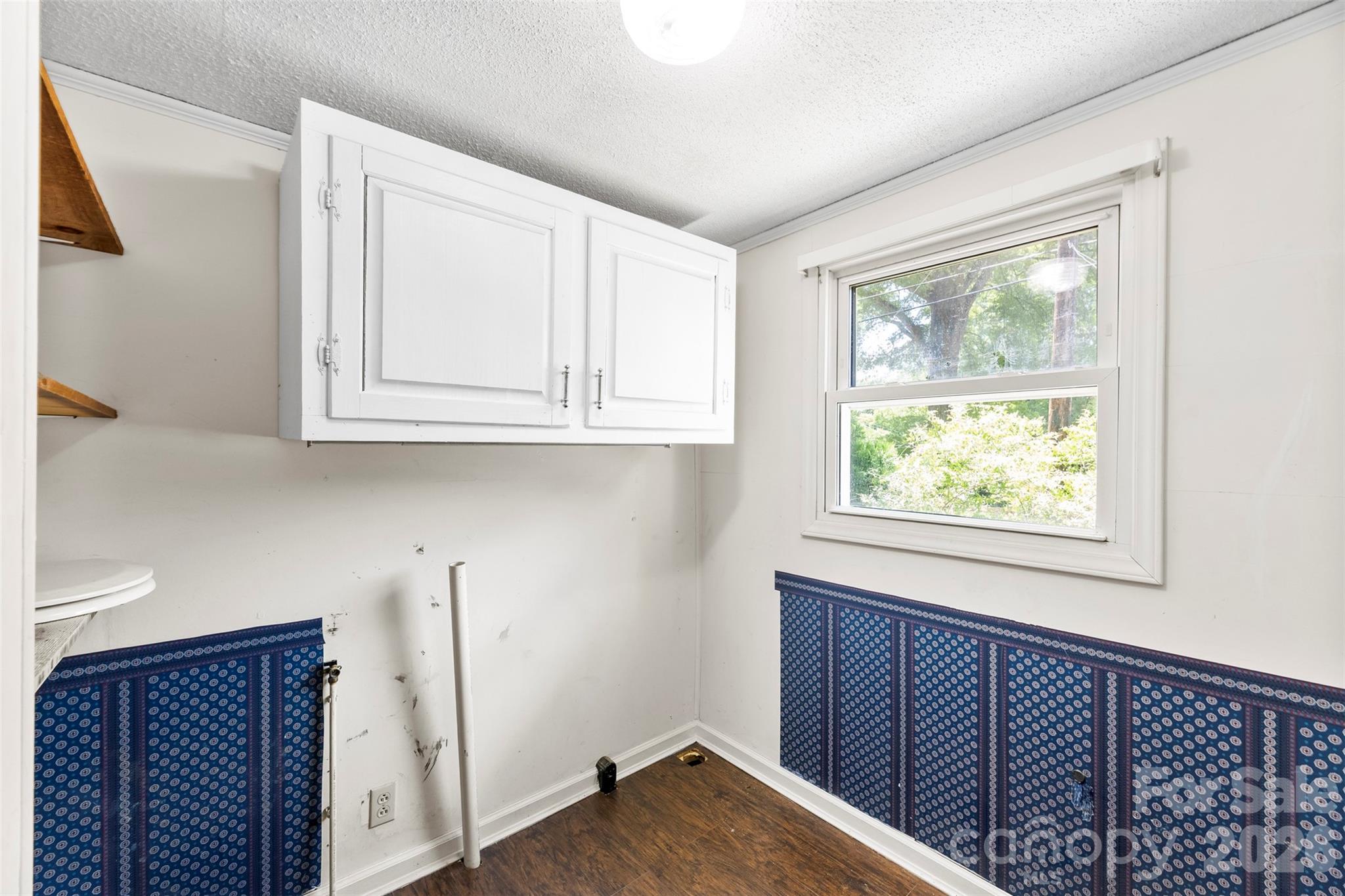 602 E Lee Avenue Property Photo 15