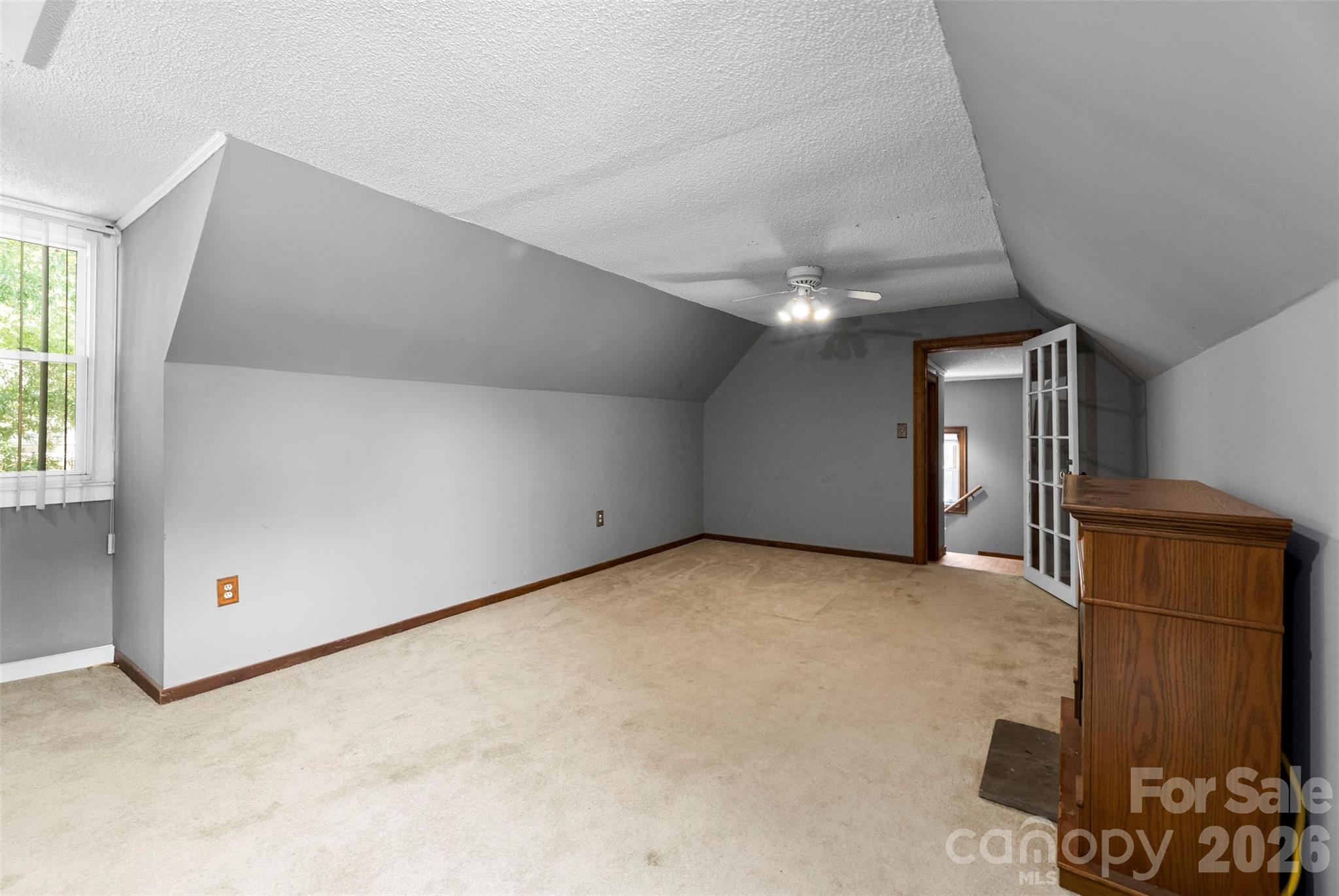 602 E Lee Avenue Property Photo 21