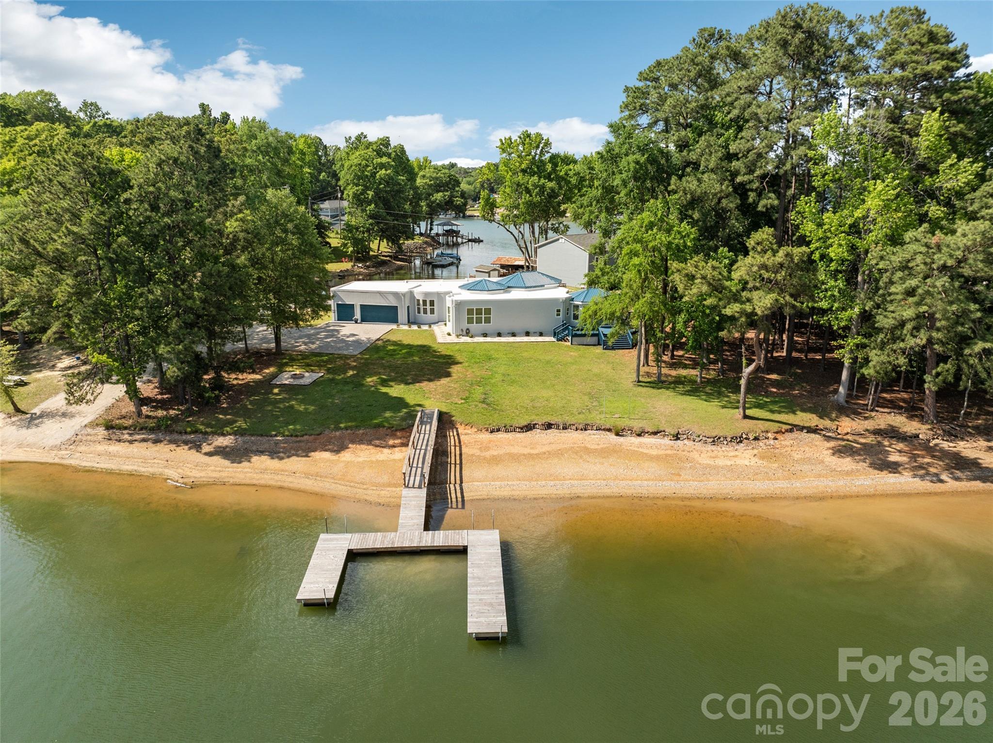 3911 Sandy Point Drive Property Photo 1