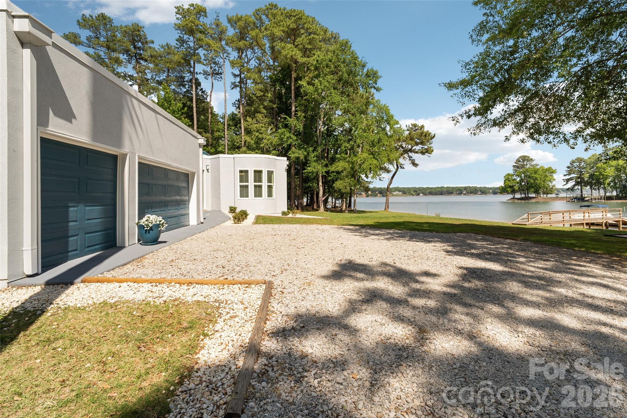 3911 Sandy Point Drive Property Photo 4