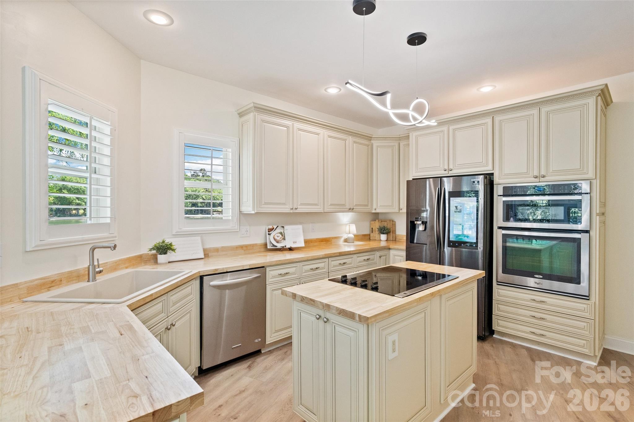 3911 Sandy Point Drive Property Photo 10